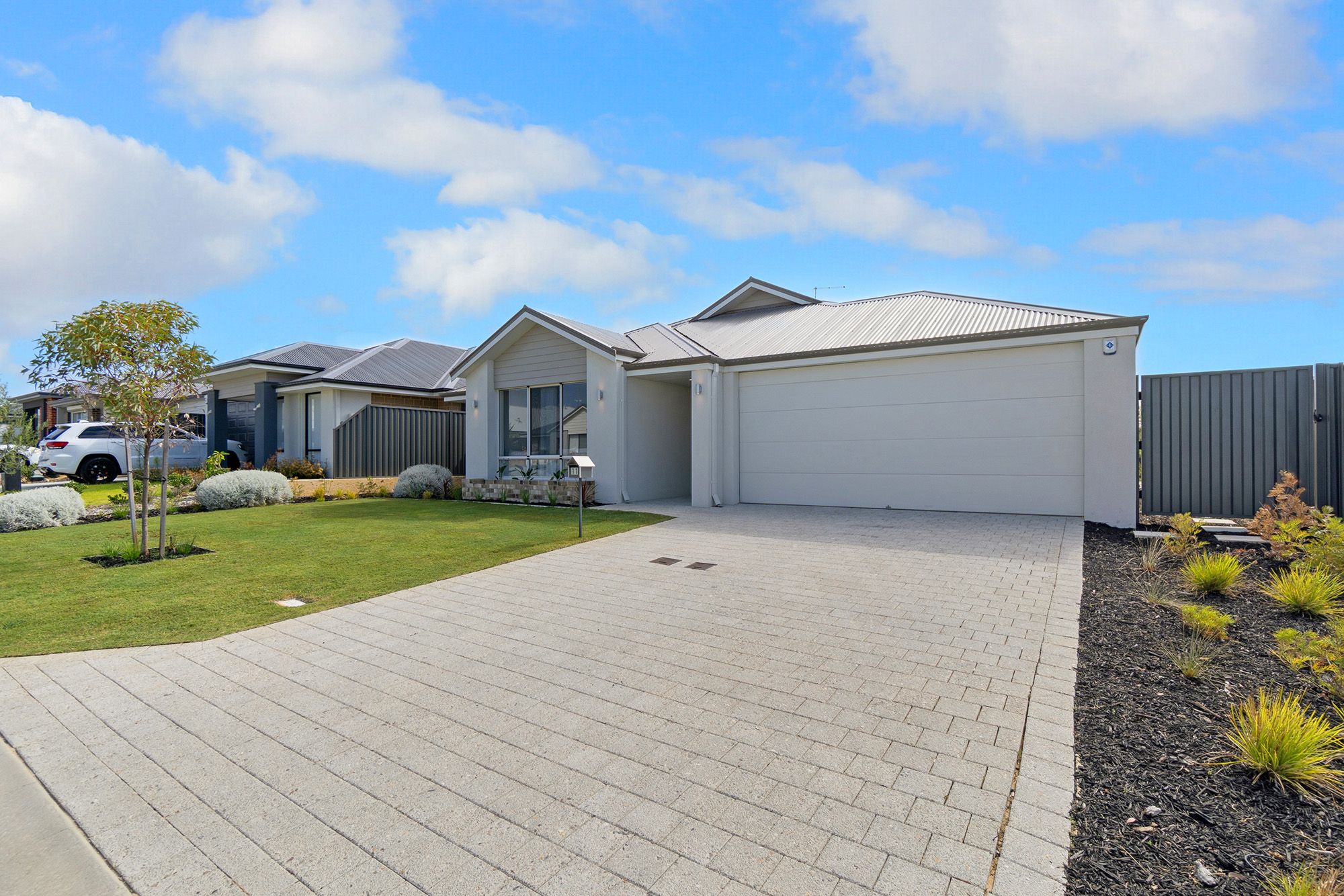 11 Coloration Road, Eglinton, WA 6034