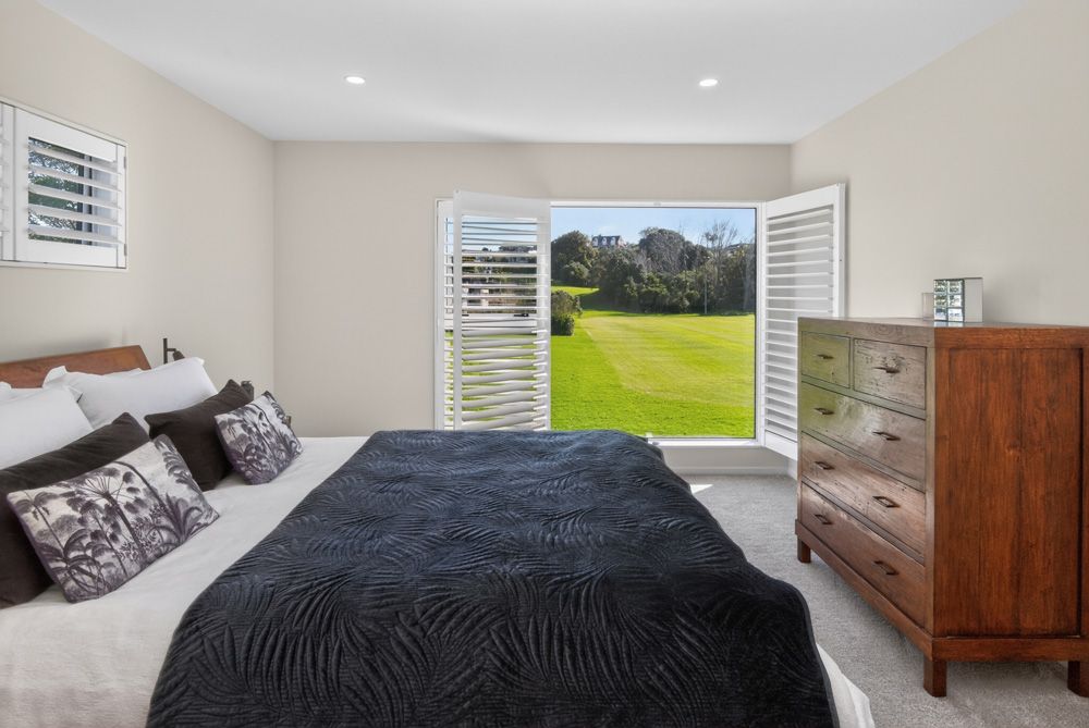 8C Jern Place, Eastern Beach, Manukau City