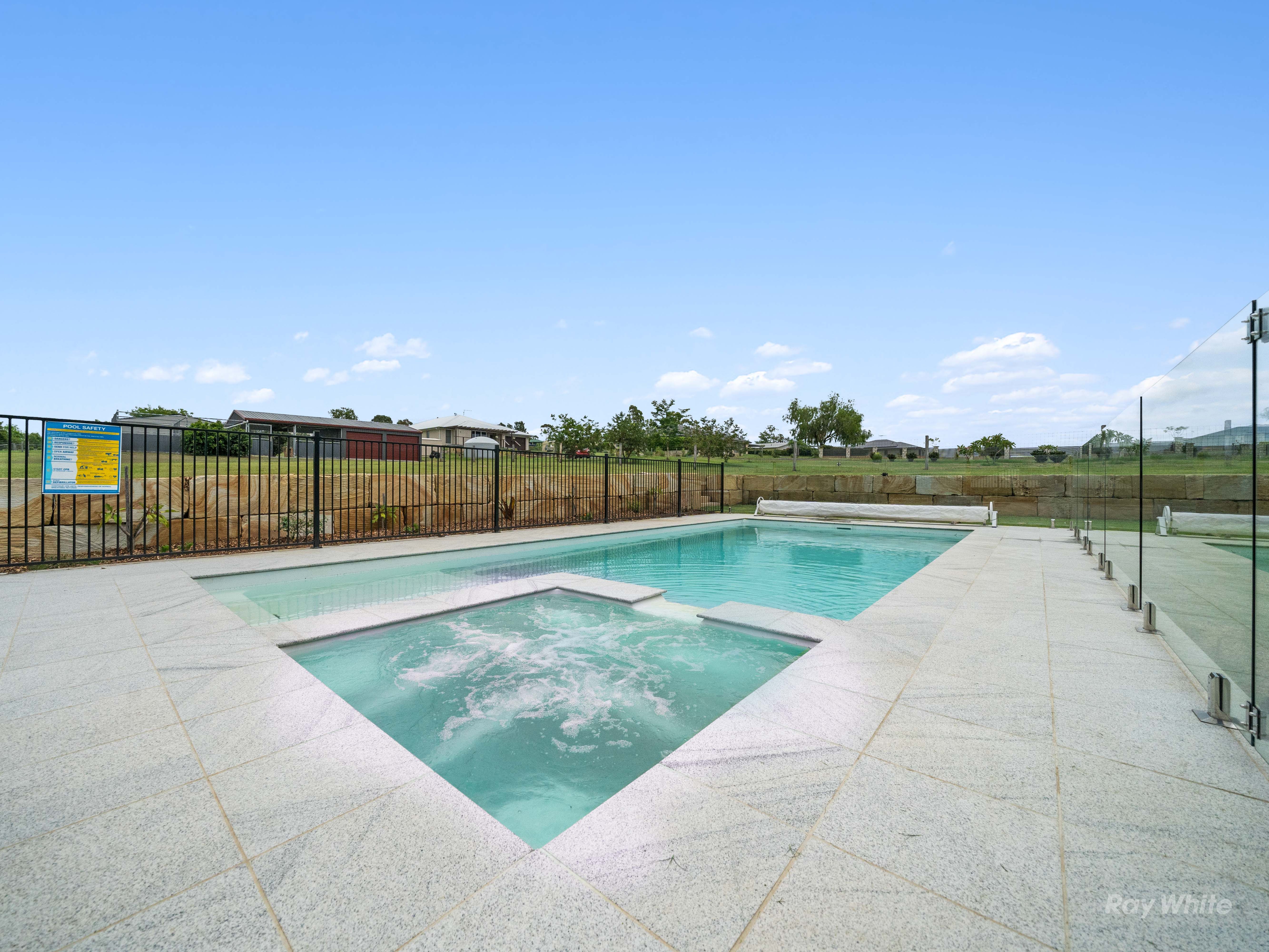 60 Nagle Crescent, Hatton Vale, QLD 4341