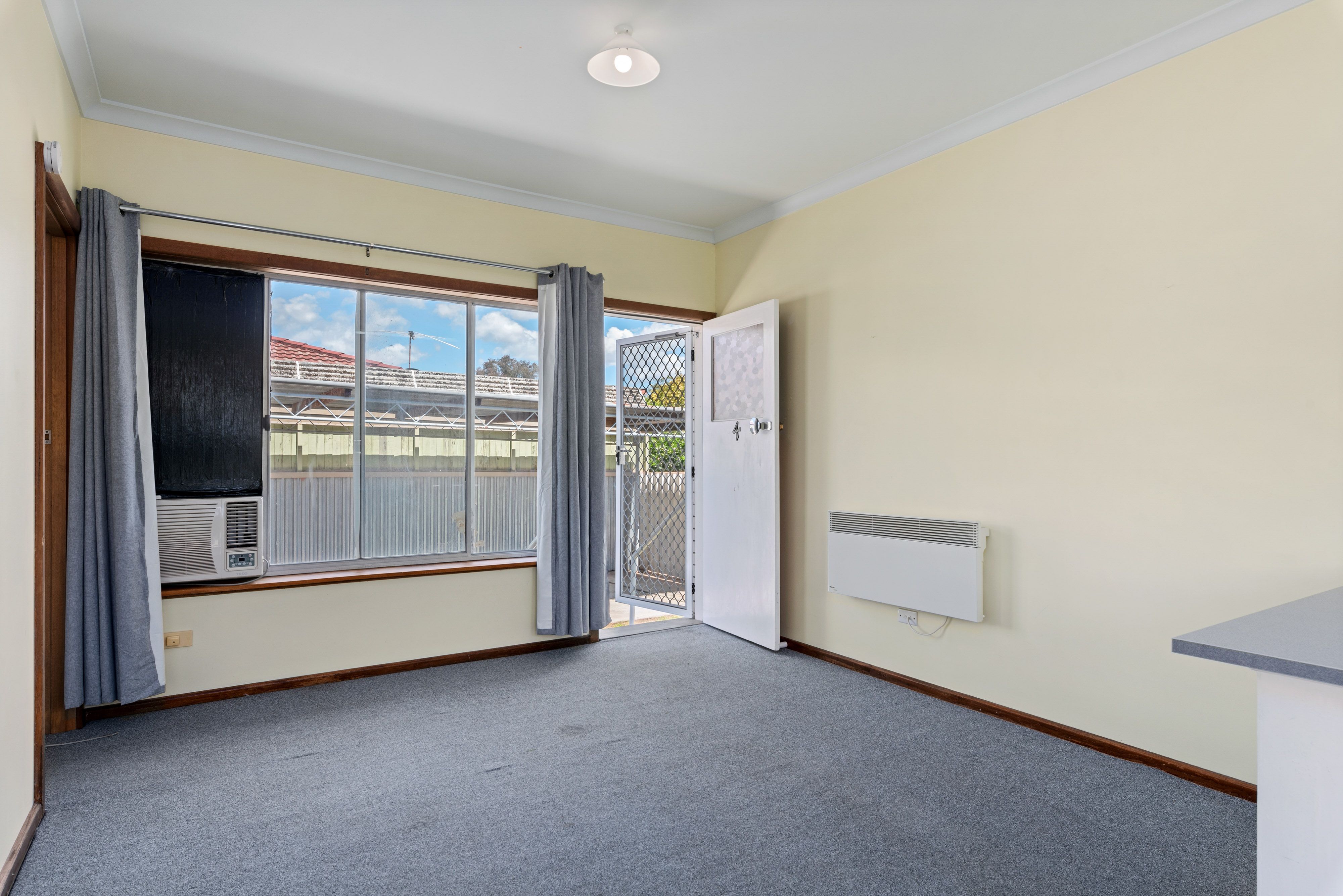 4/219 Plummer Street, South Albury, NSW 2640