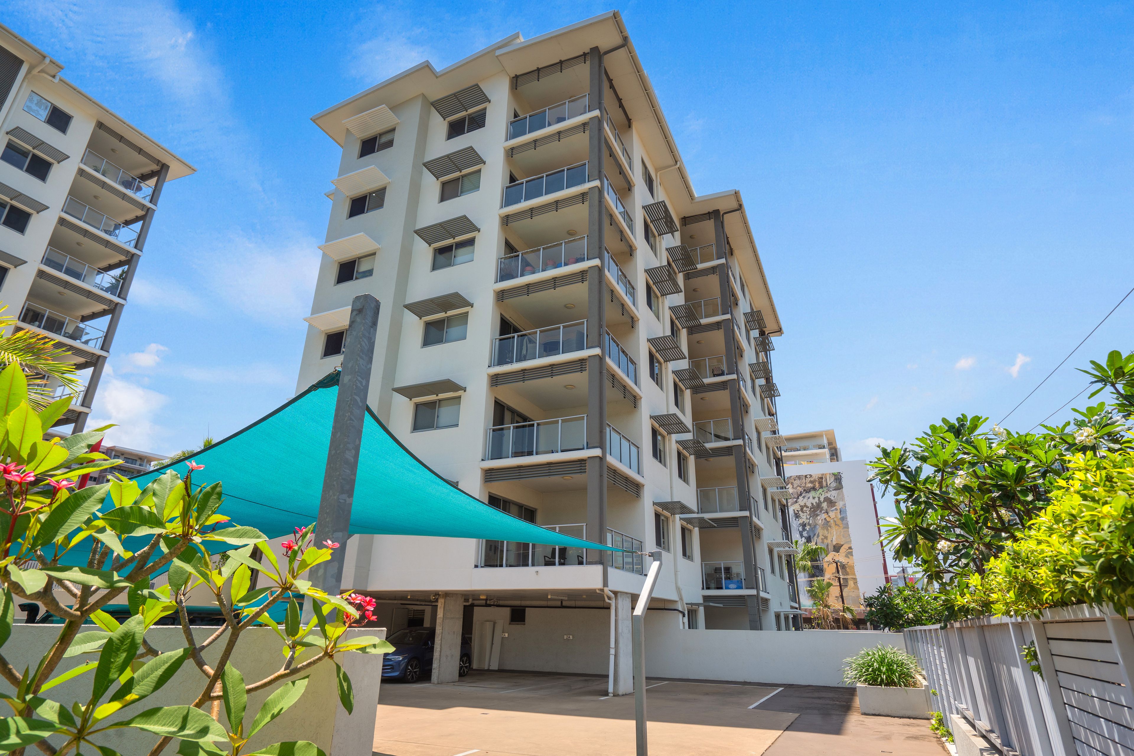Superb investment opportunity in standout city setting! — photo 19 of 23