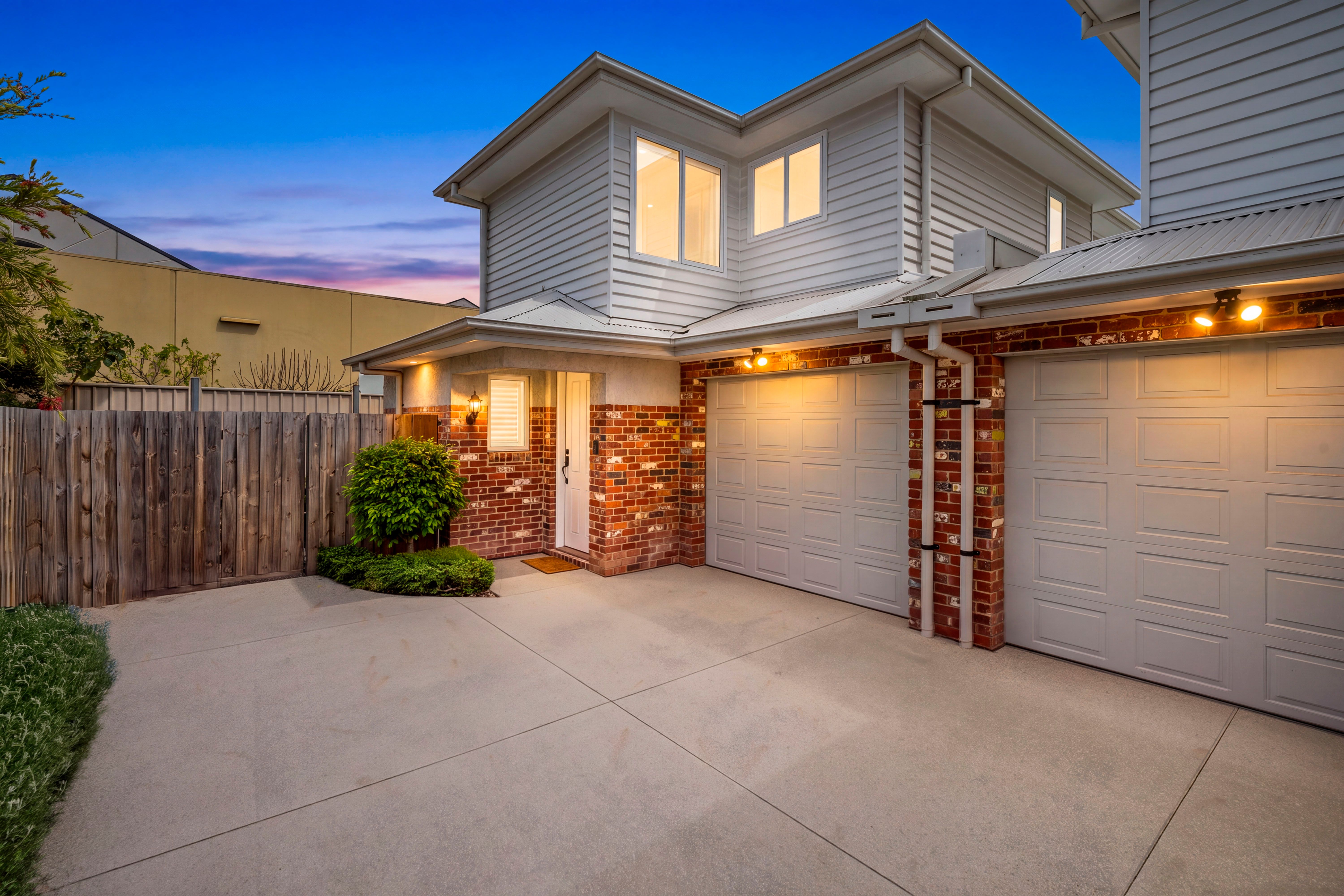 4/13 Princess Street — photo from Ray White Coburg
