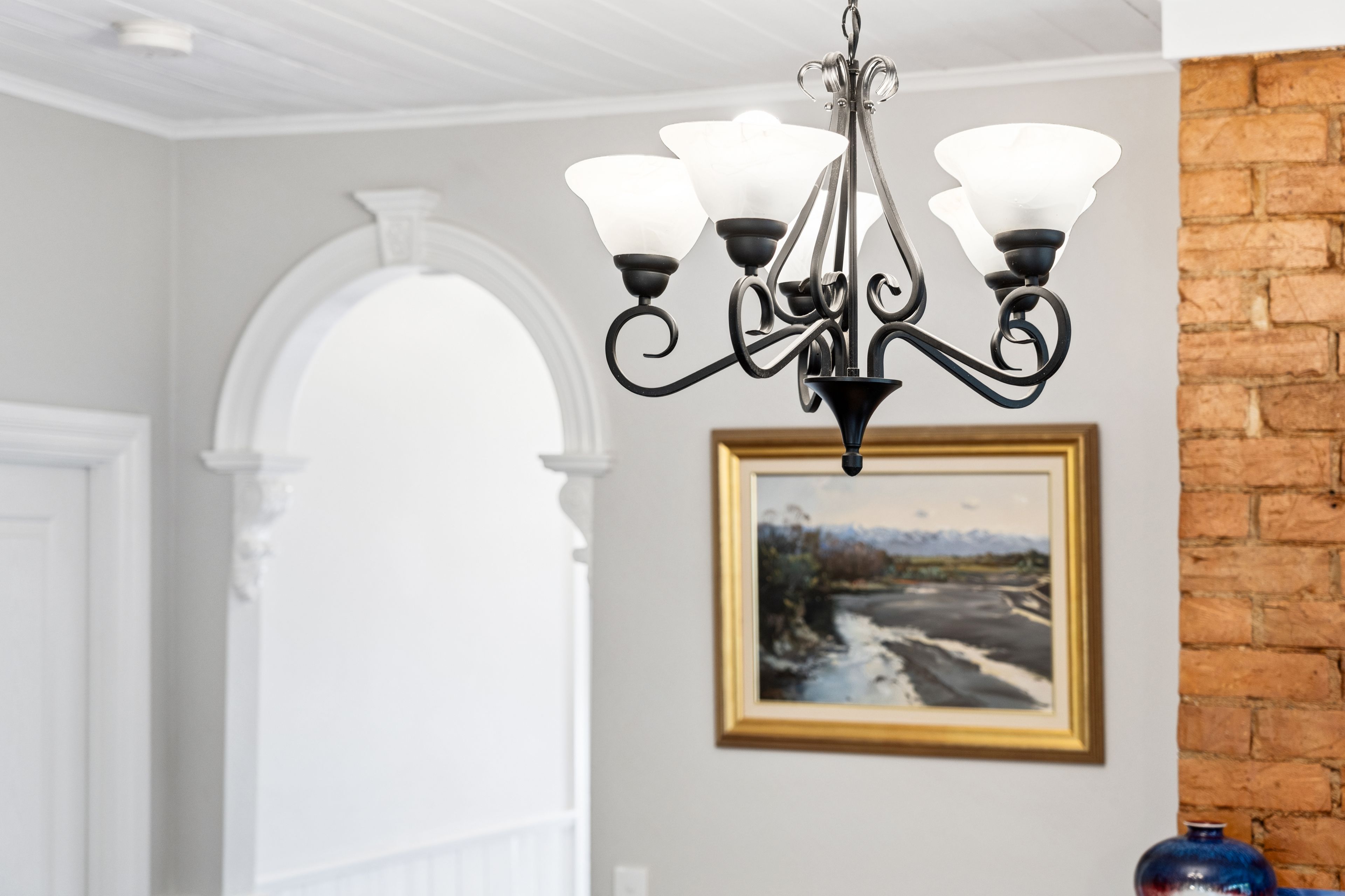 37 Hutton Street — photo 7 of 16