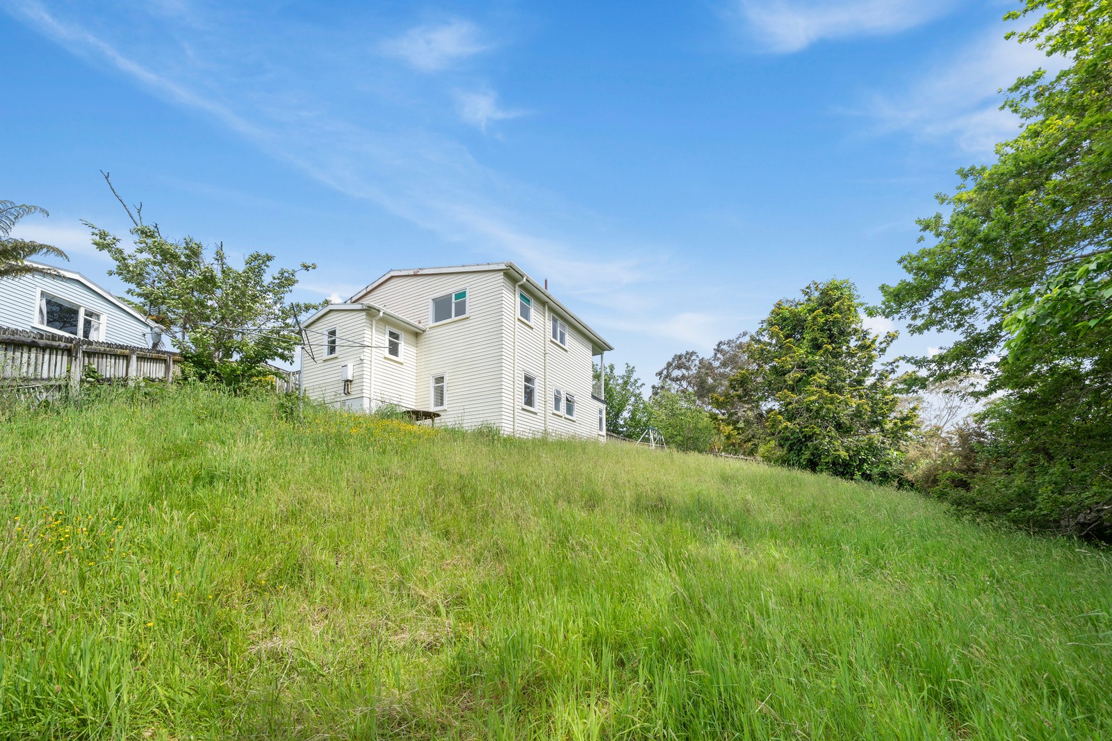 20 Aniseed Grove, Timberlea, Upper Hutt City