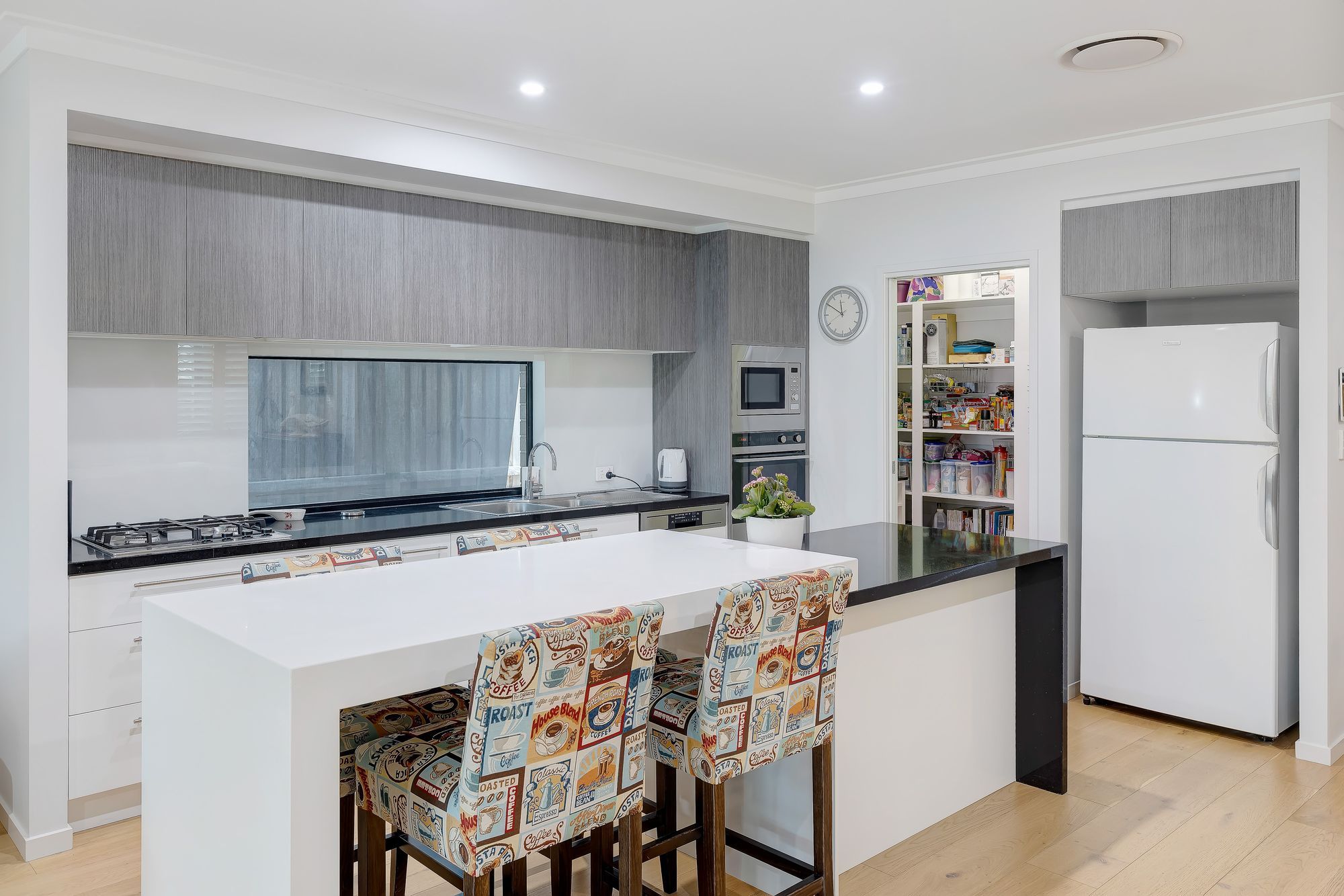 12 April Crescent, Bridgeman Downs QLD 4035