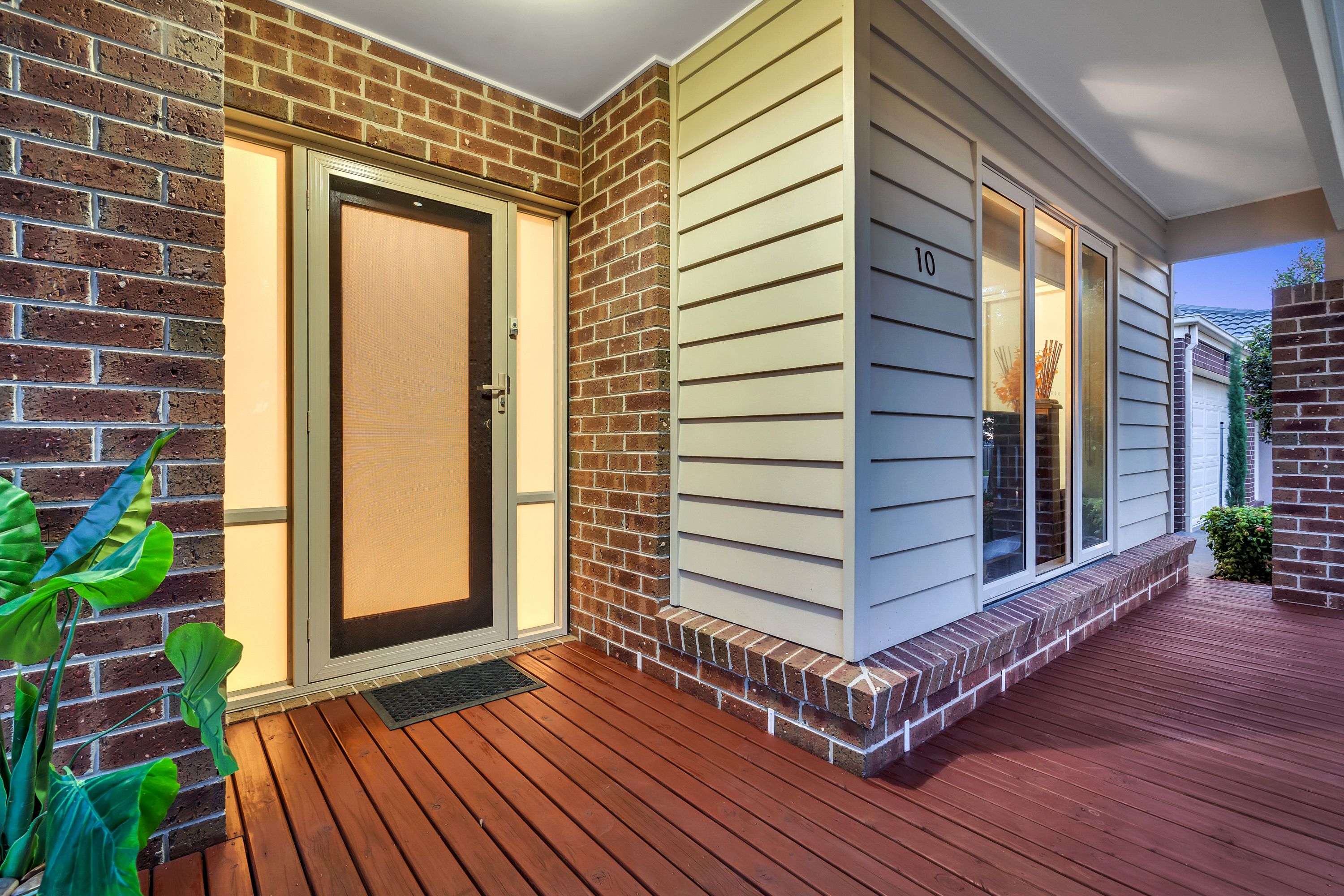 10 Montpellier Crescent, Craigieburn, VIC 3064