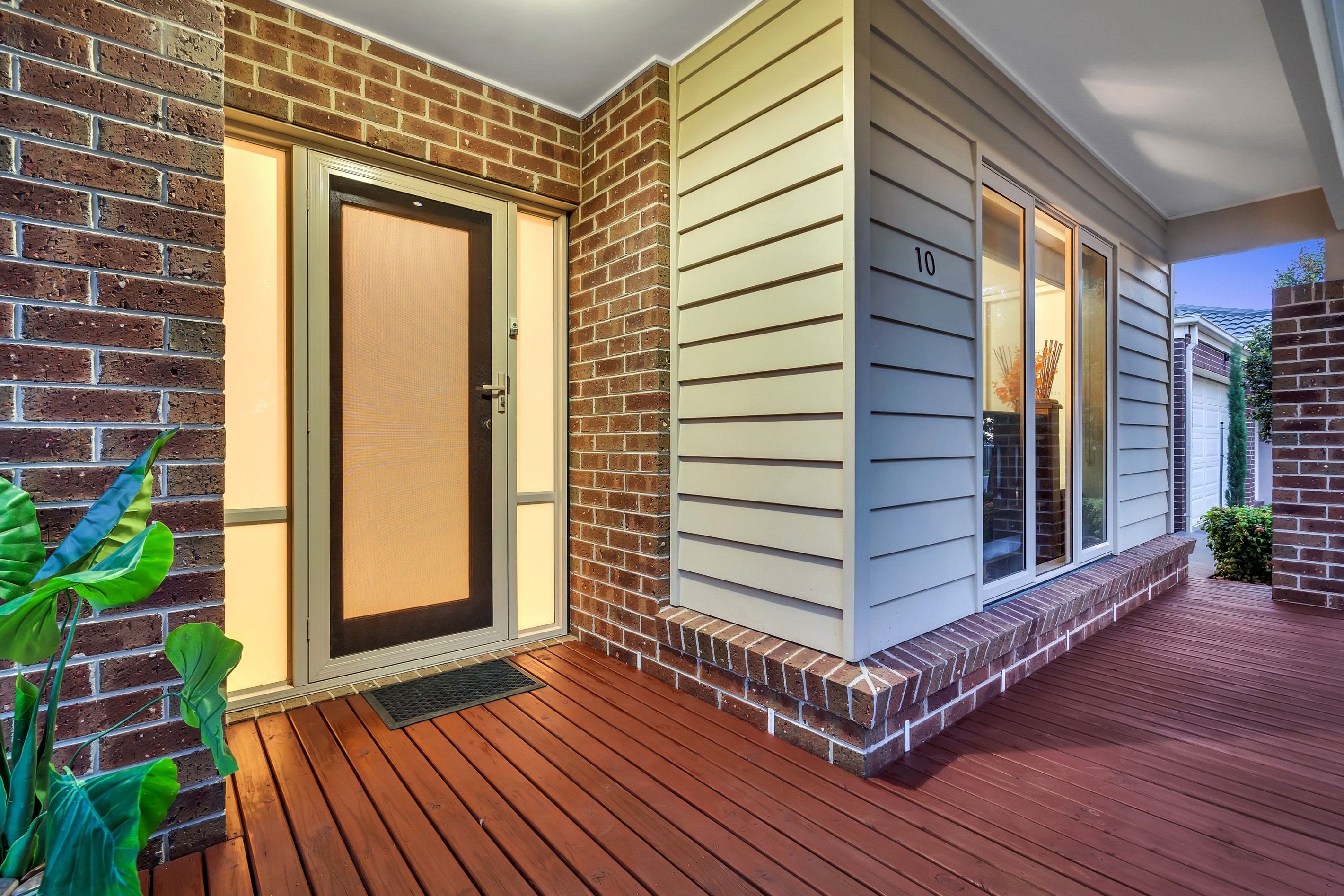 10 Montpellier Crescent, Craigieburn, VIC 3064