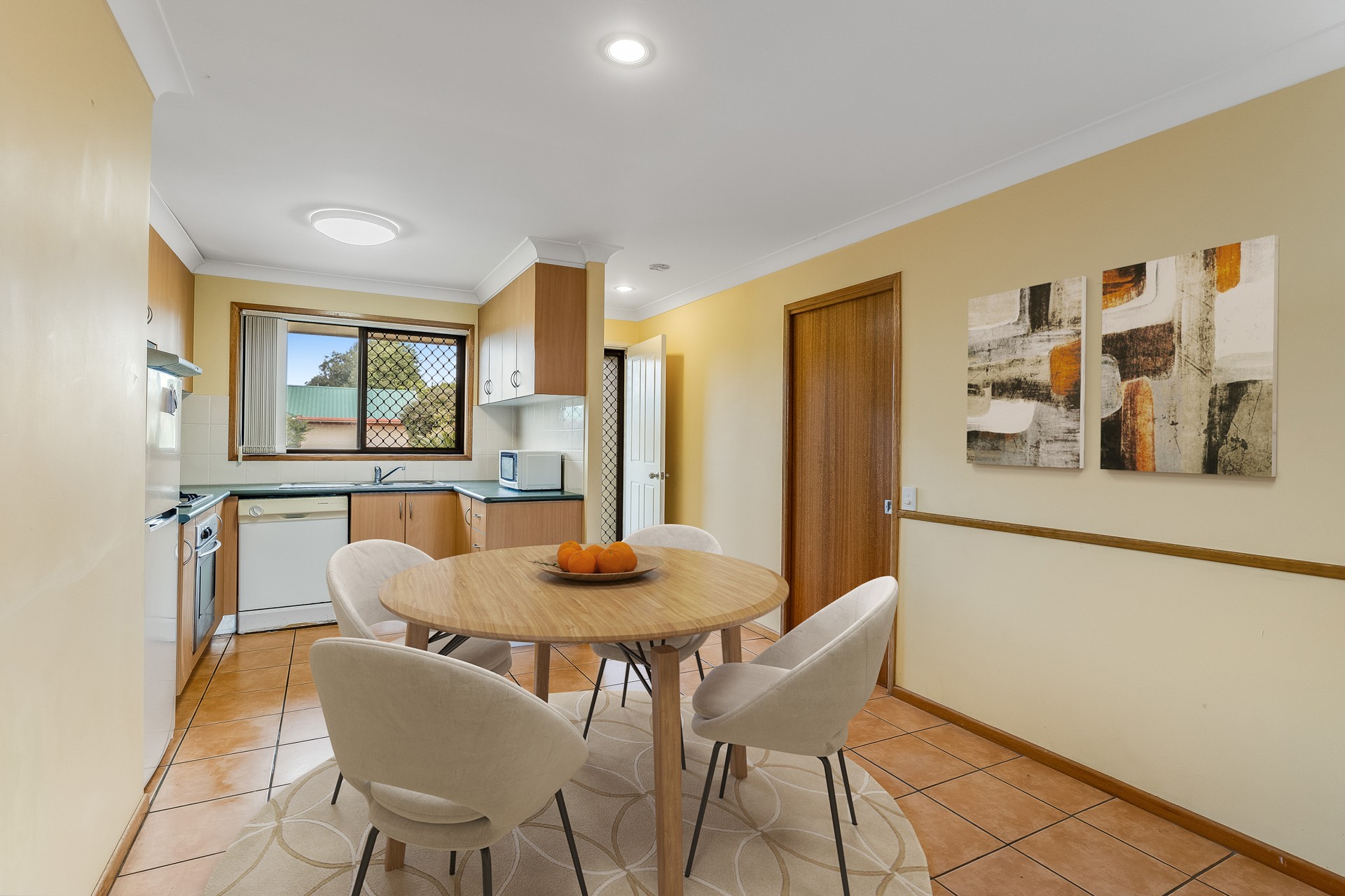 8/15 Donna Court, Kearneys Spring, QLD 4350