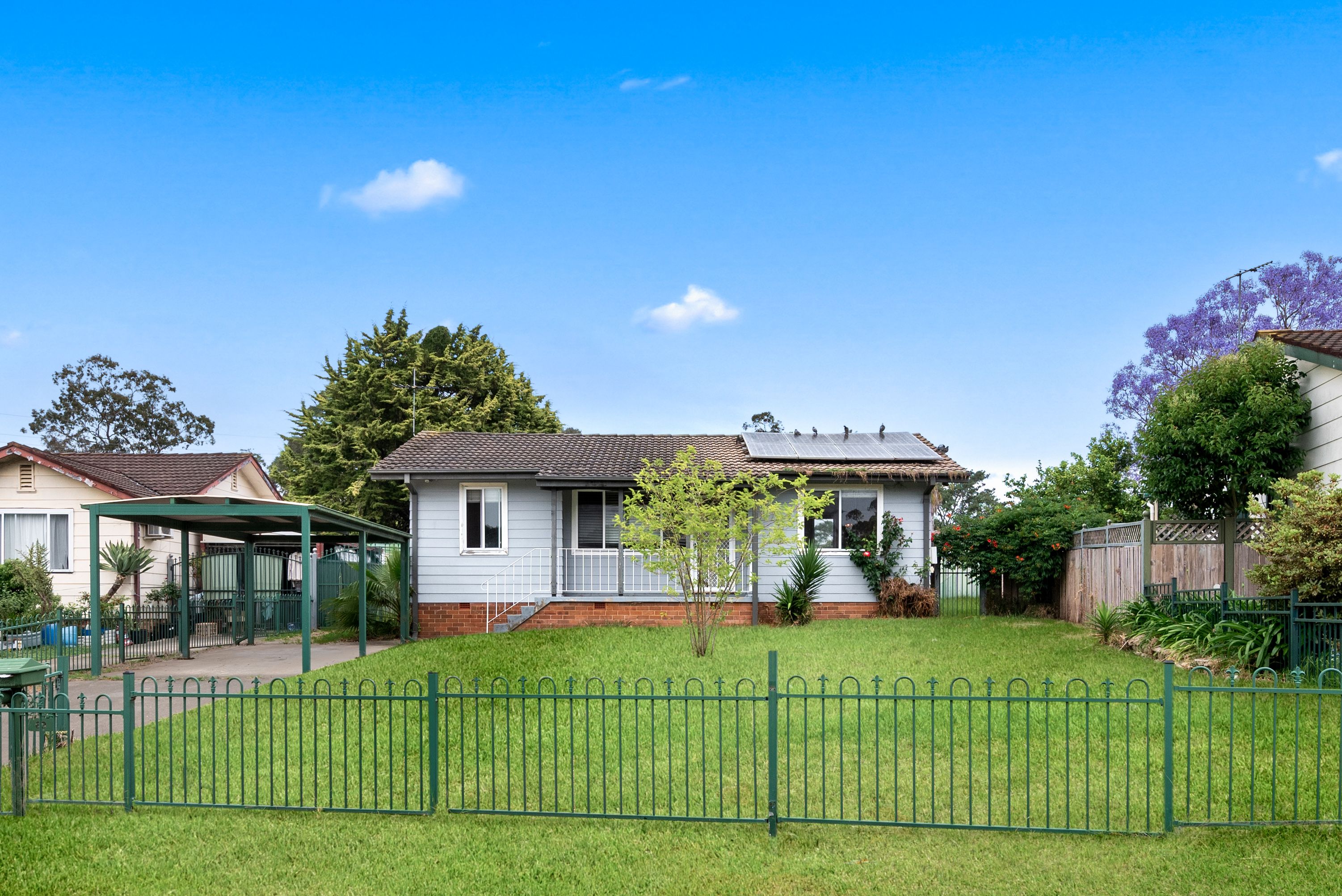 69 Grevillea Crescent, Macquarie Fields, NSW 2564