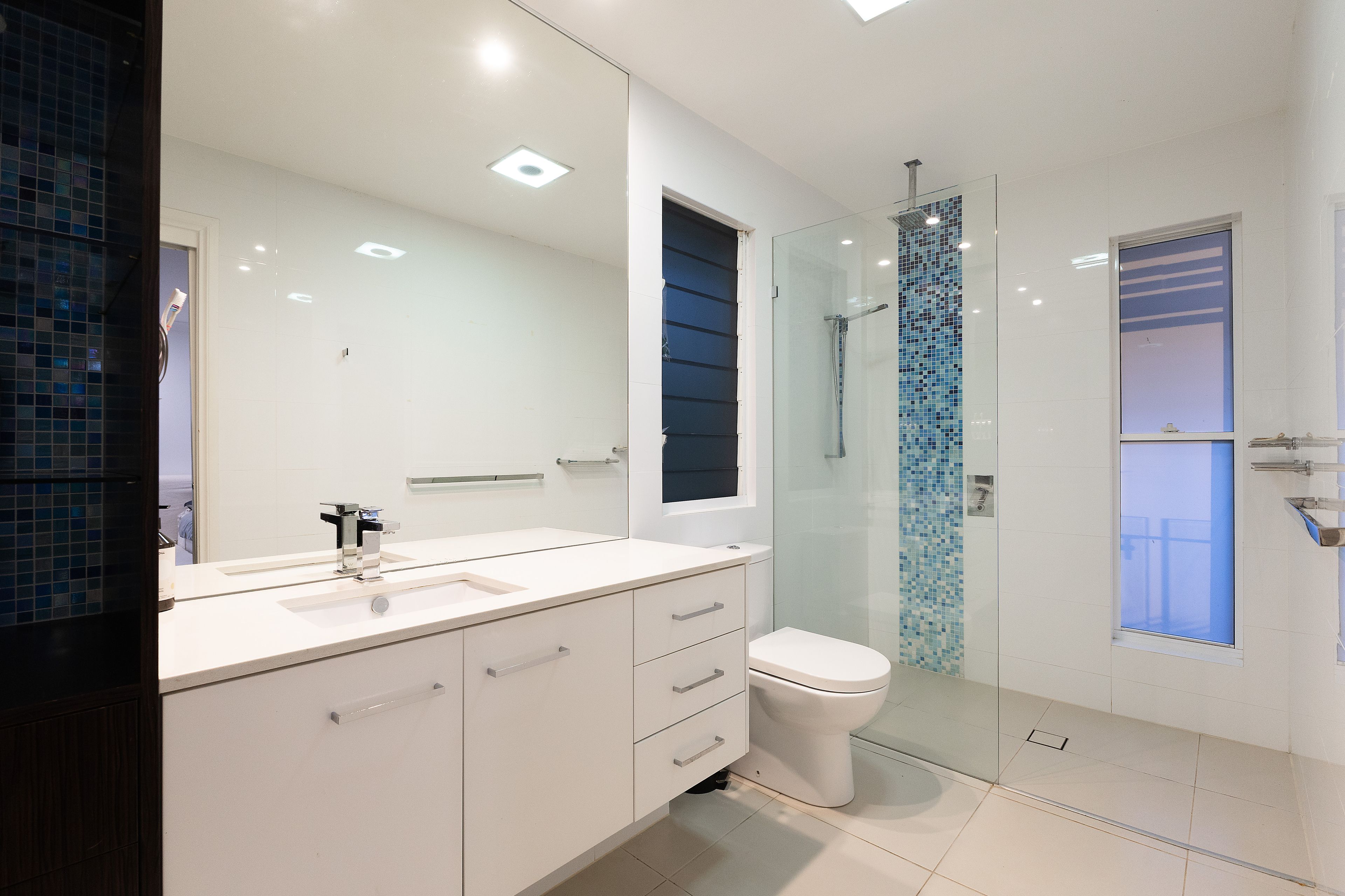 72 River Crescent — photo 13 of 28