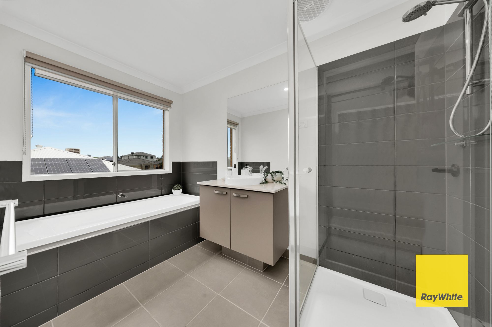 92 Sackville Street — photo 24 of 29