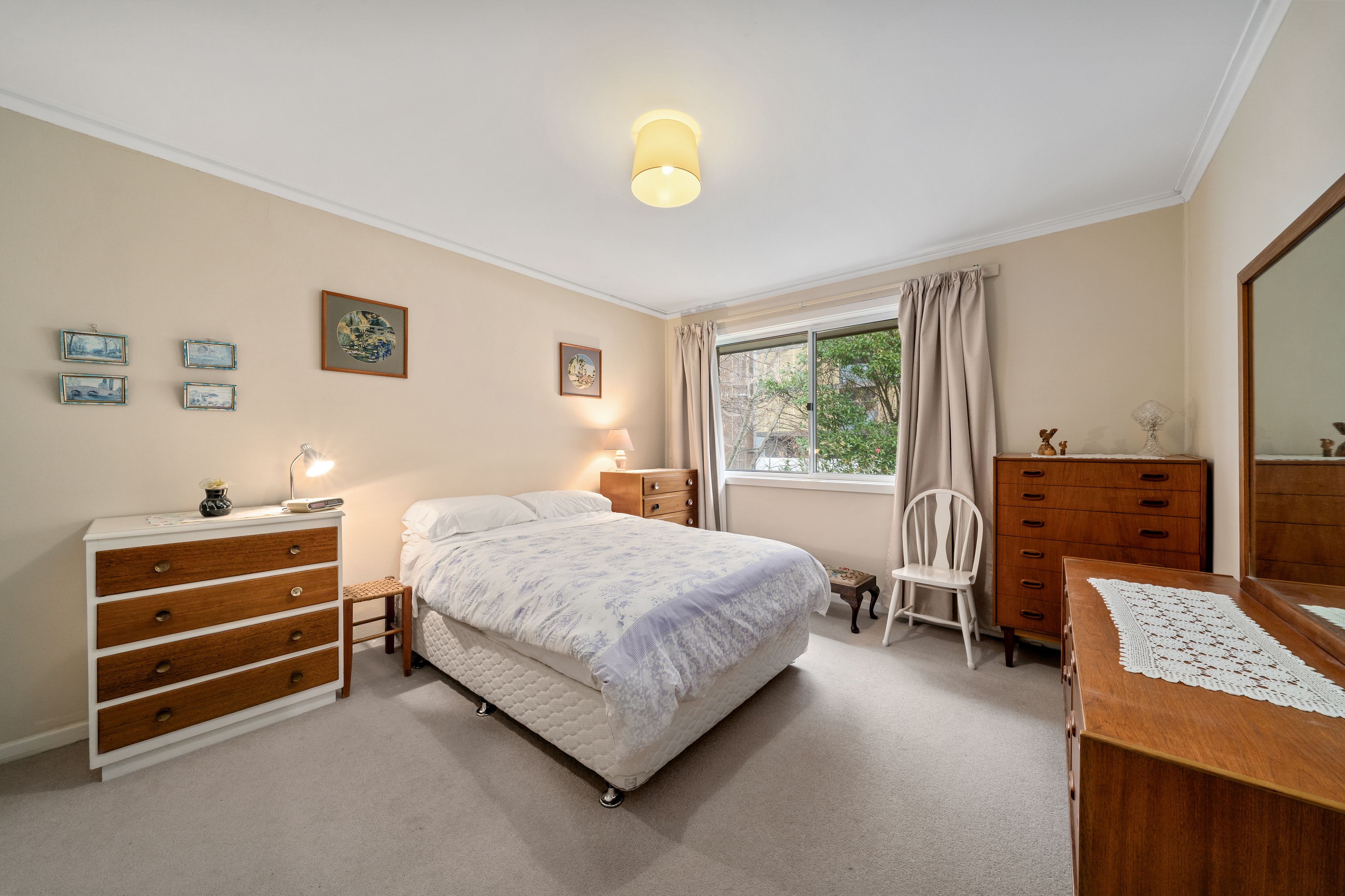 33 Lowrie Street — photo 14 of 20