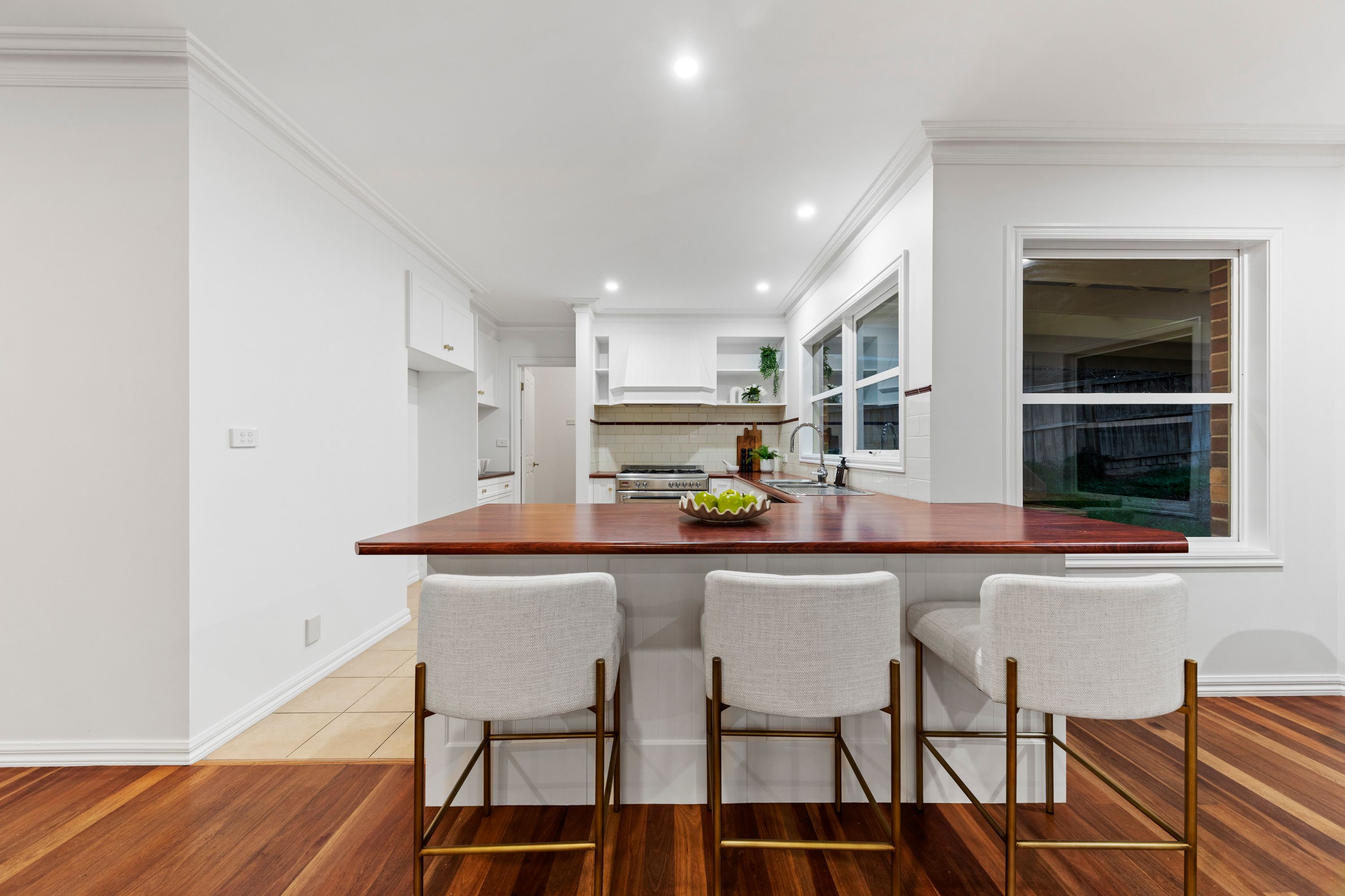 24 Pioneers Crescent — photo 16 of 30