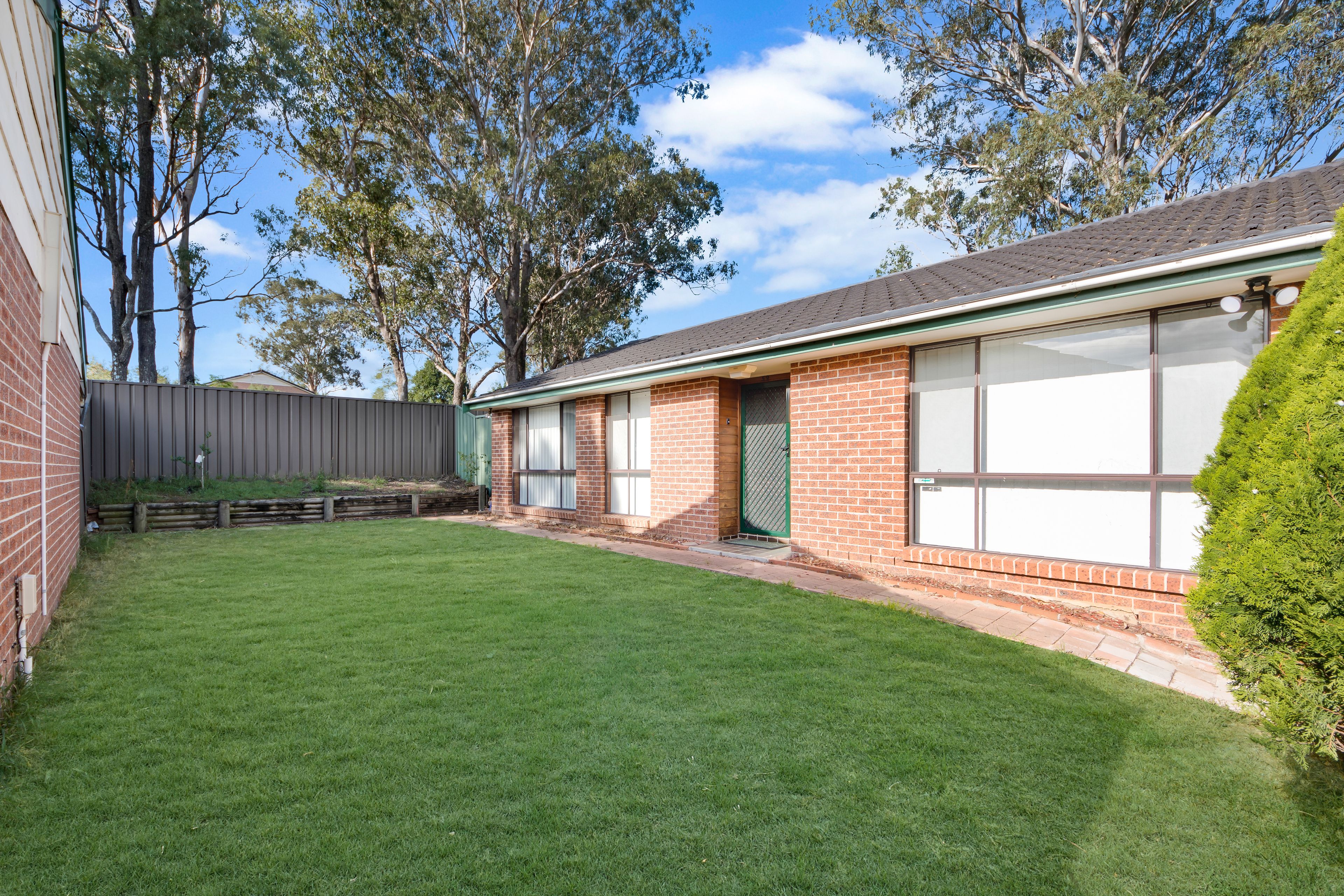 322 Railway Parade, Macquarie Fields NSW 2564