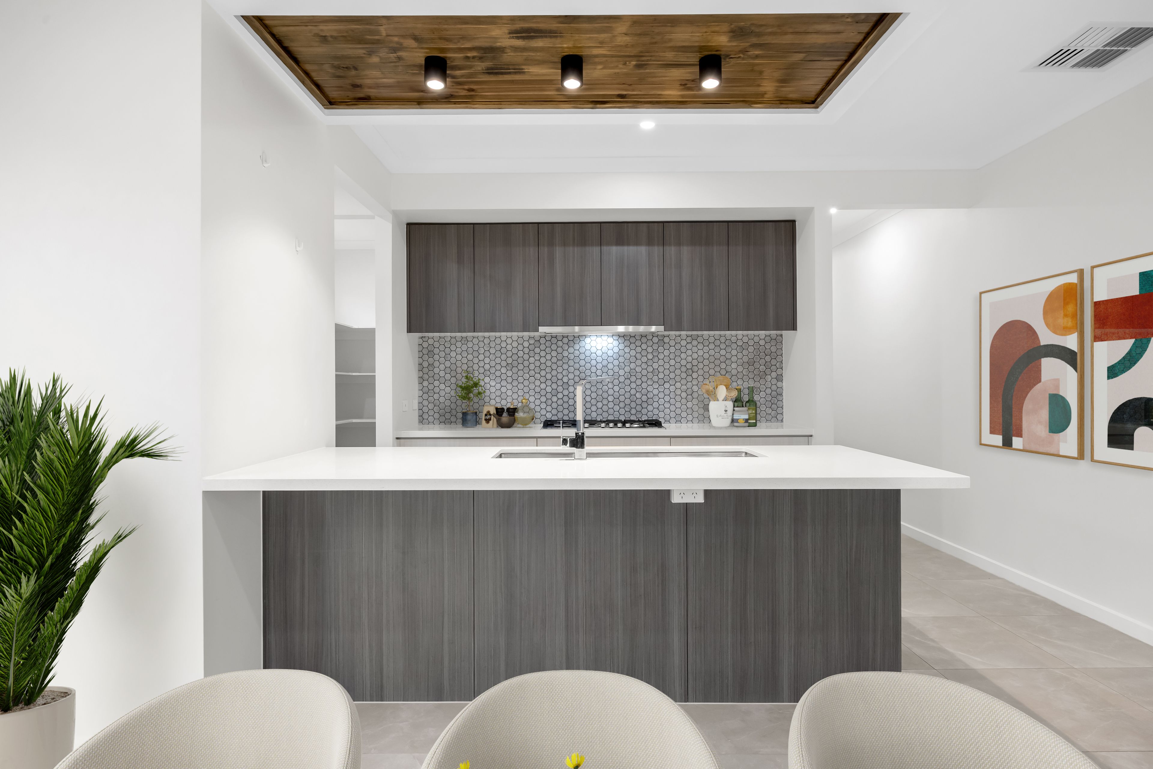 7 Grassy Street — photo 3 of 24