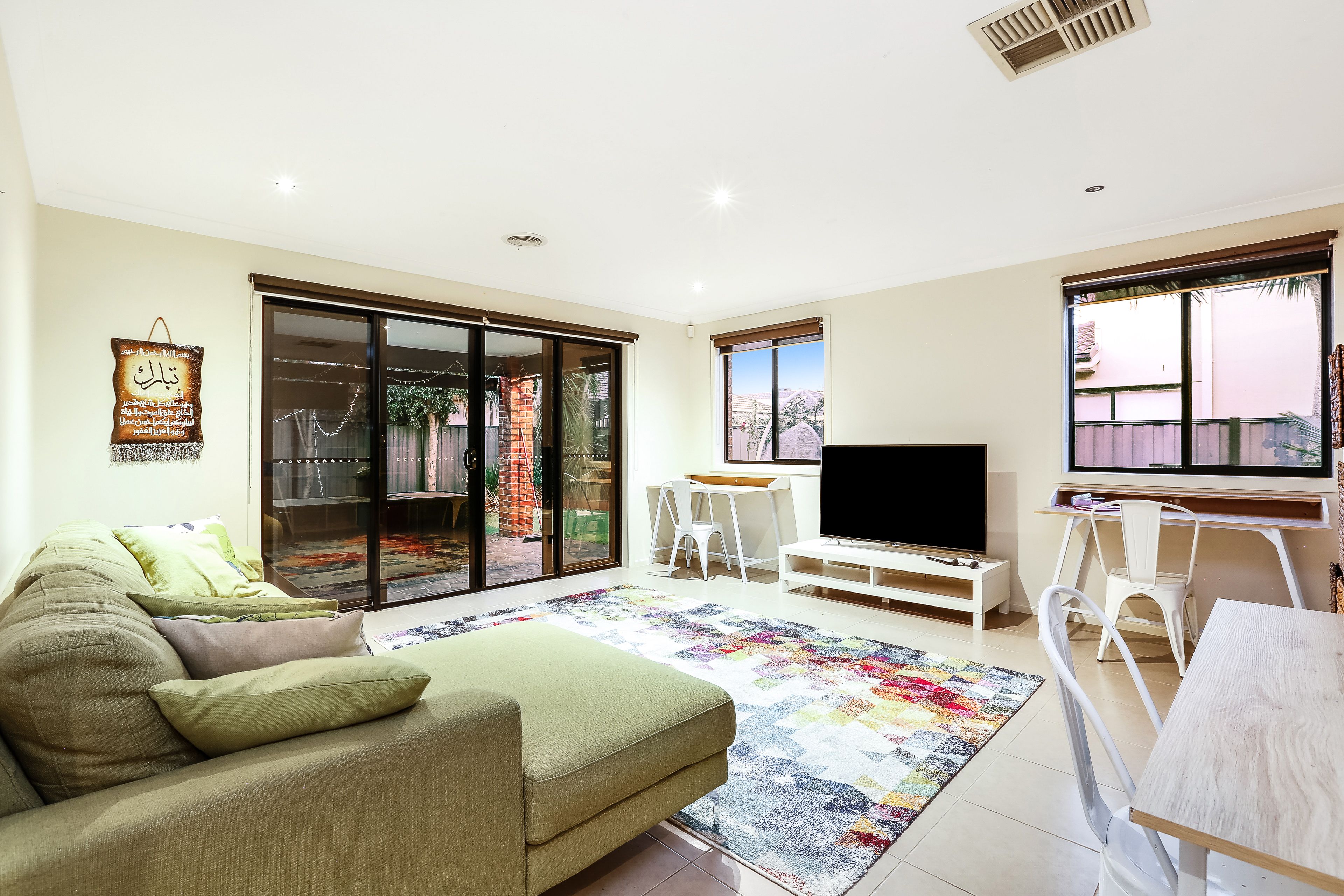 8 Markham Court Roxburgh Park Vic 3064 Sold House Ray White