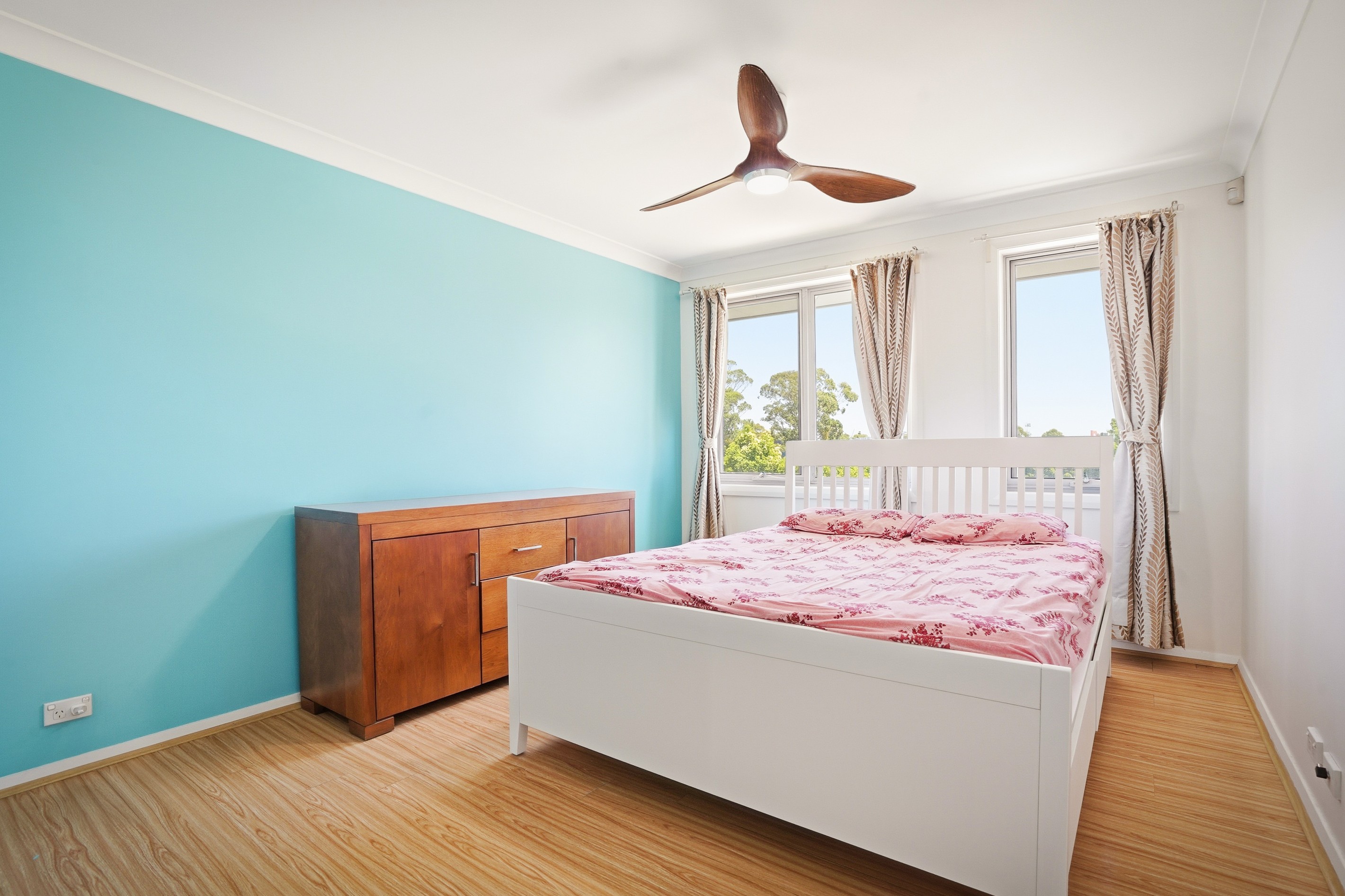 55 Eleanor Drive, Glenfield, NSW 2167