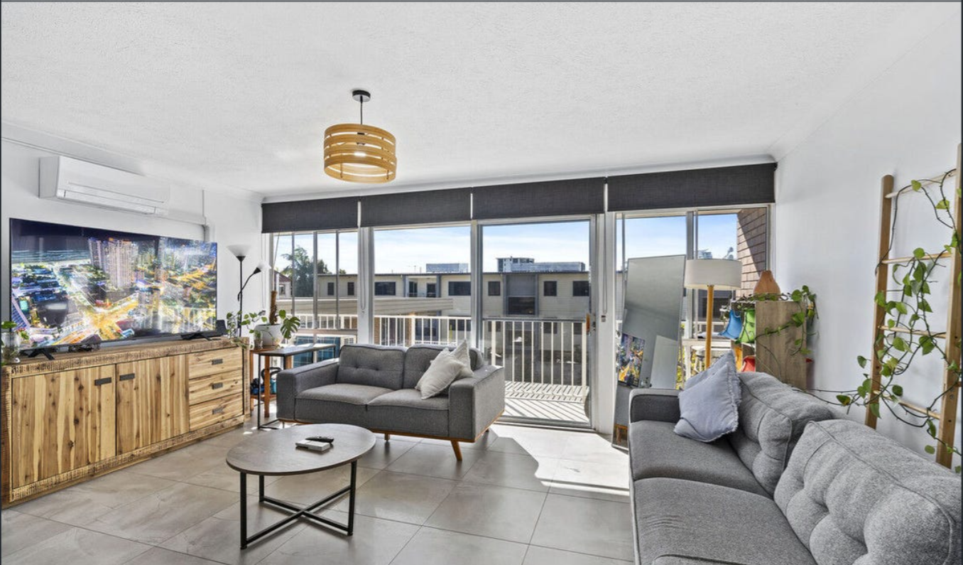 11/54 Frank Street, Labrador, QLD 4215