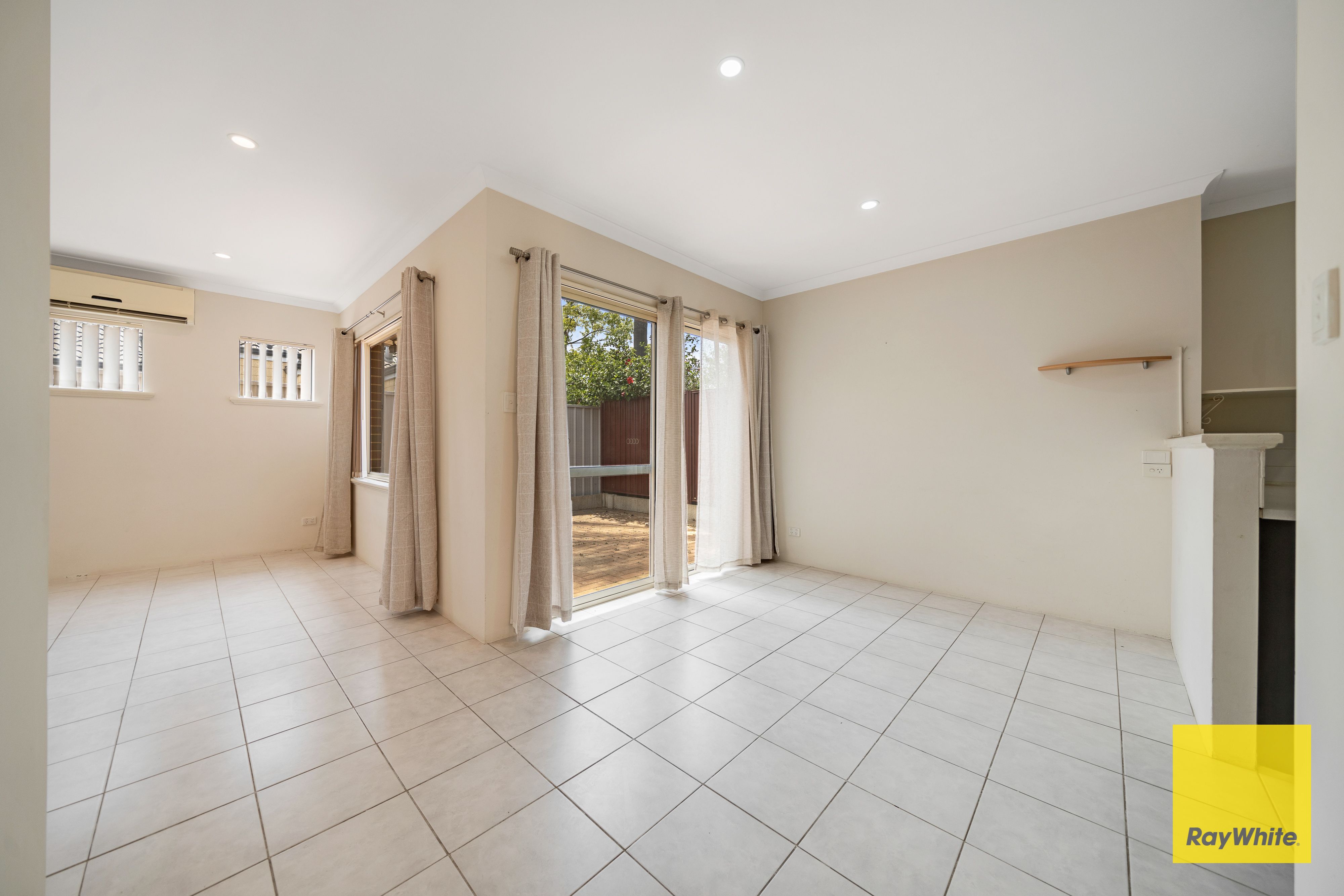 34C Tetworth Crescent, Nollamara, WA 6061