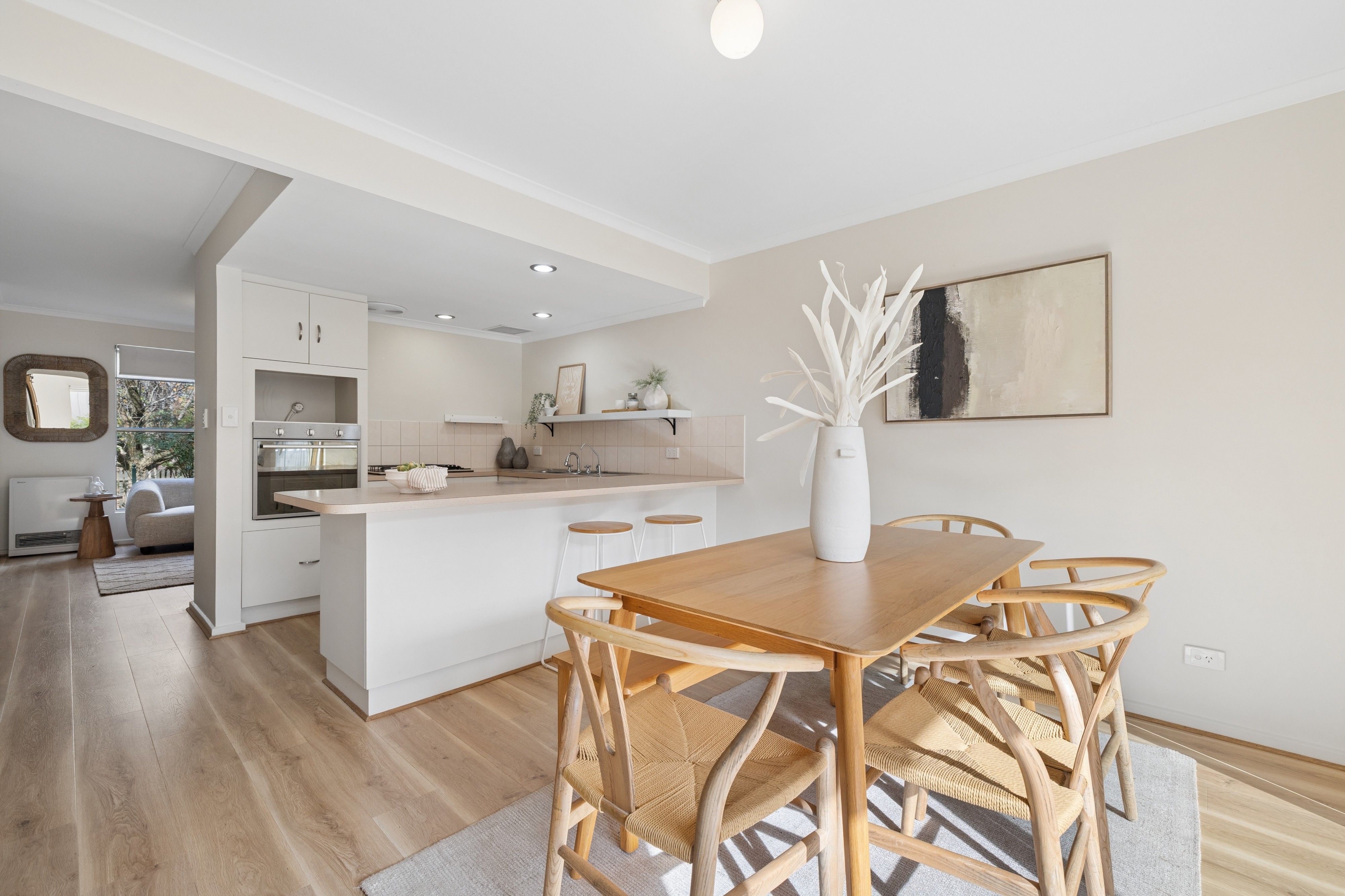 2/9 Mayfair Place — photo 5 of 25