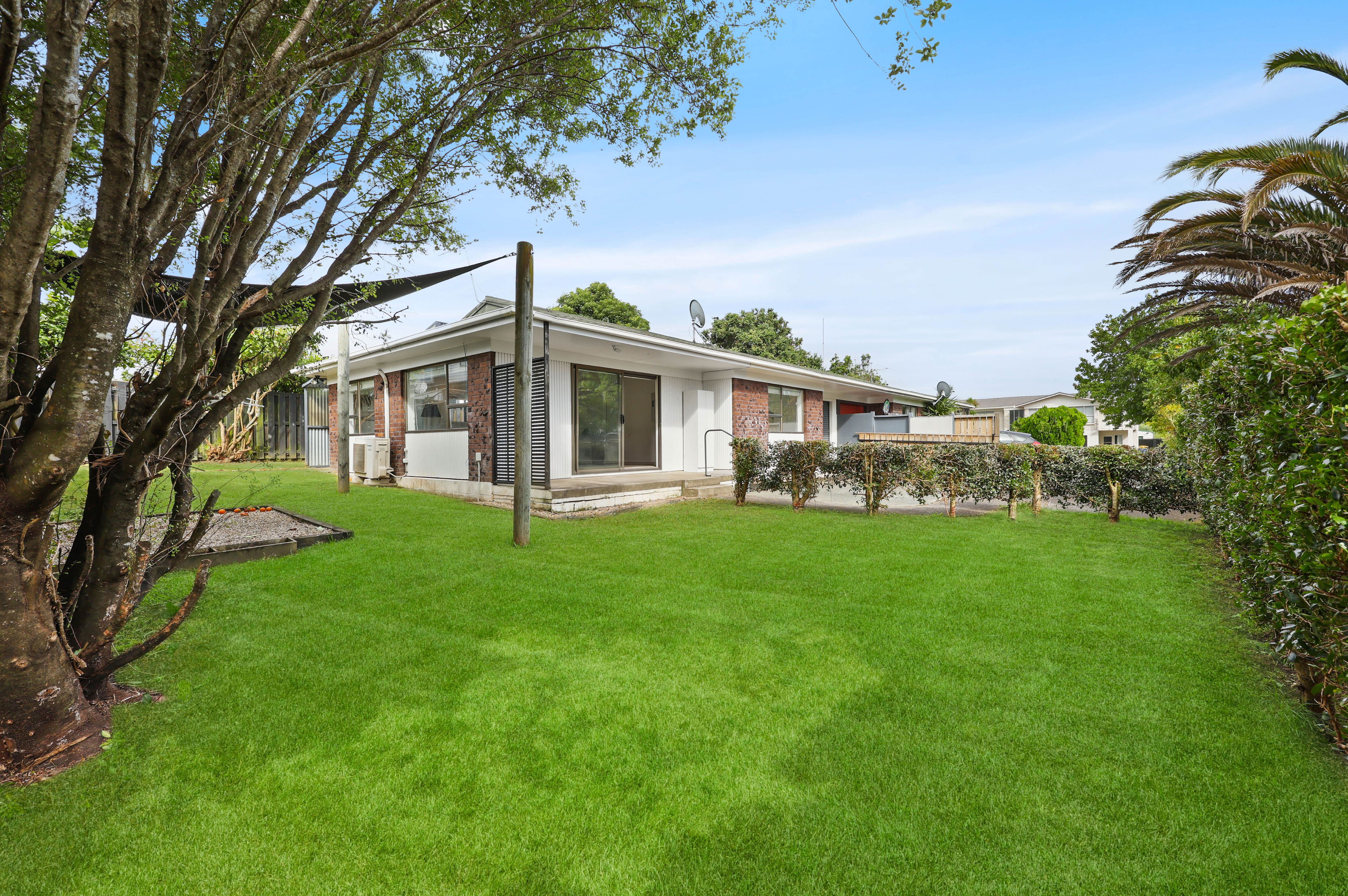 2/27 Matuhi Rise, Henderson, Waitakere City