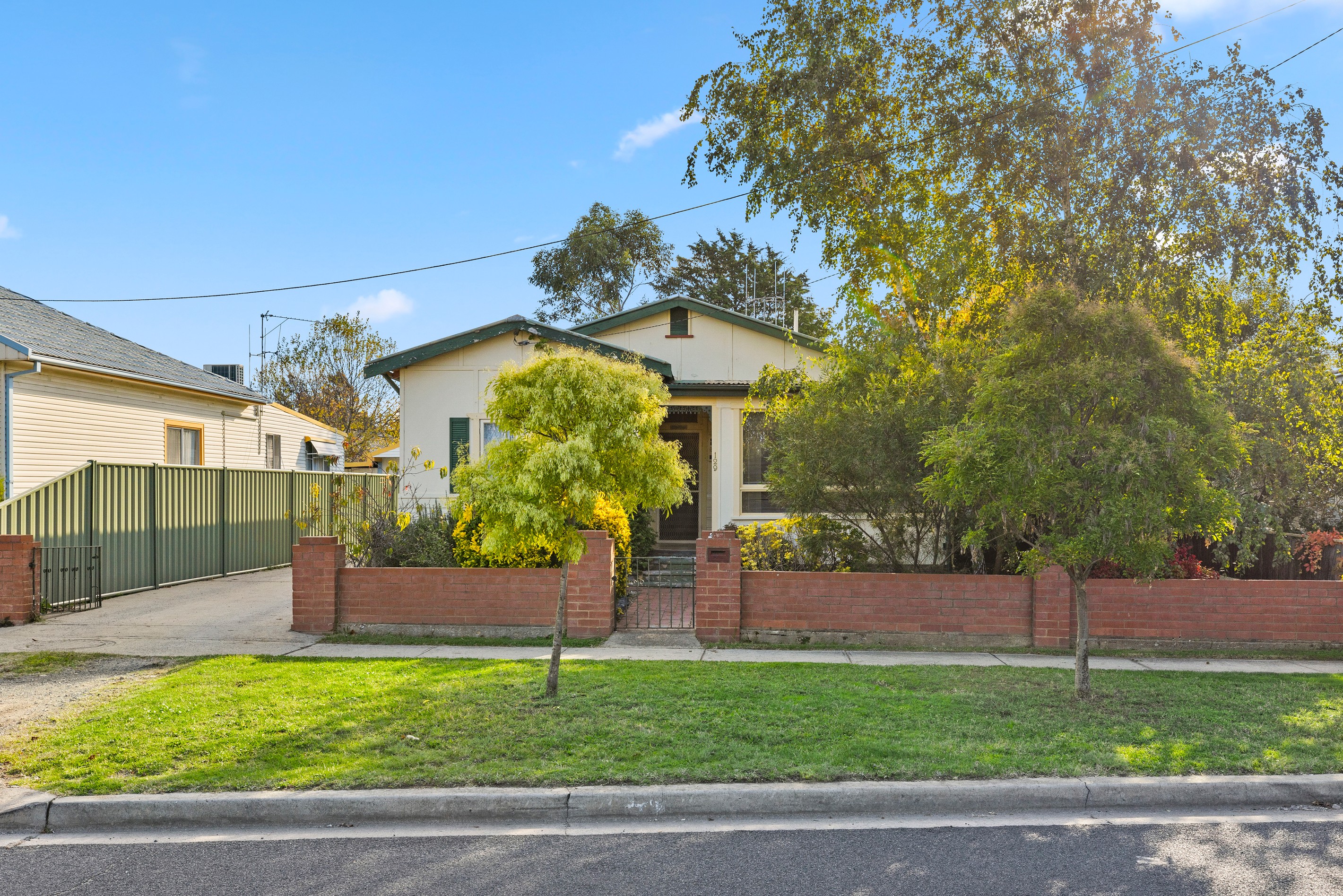 129 Stornaway Road, Queanbeyan, NSW 2620