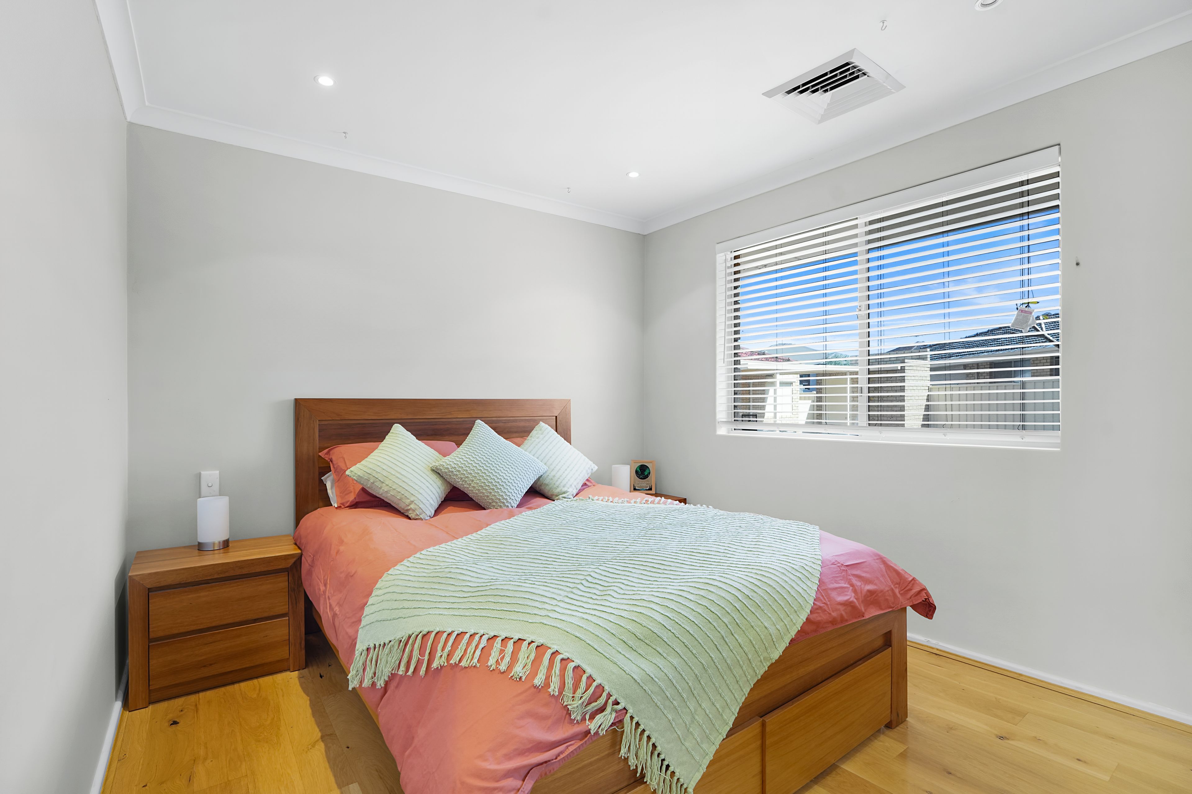 2/80 Hamilton Street — photo 13 of 24