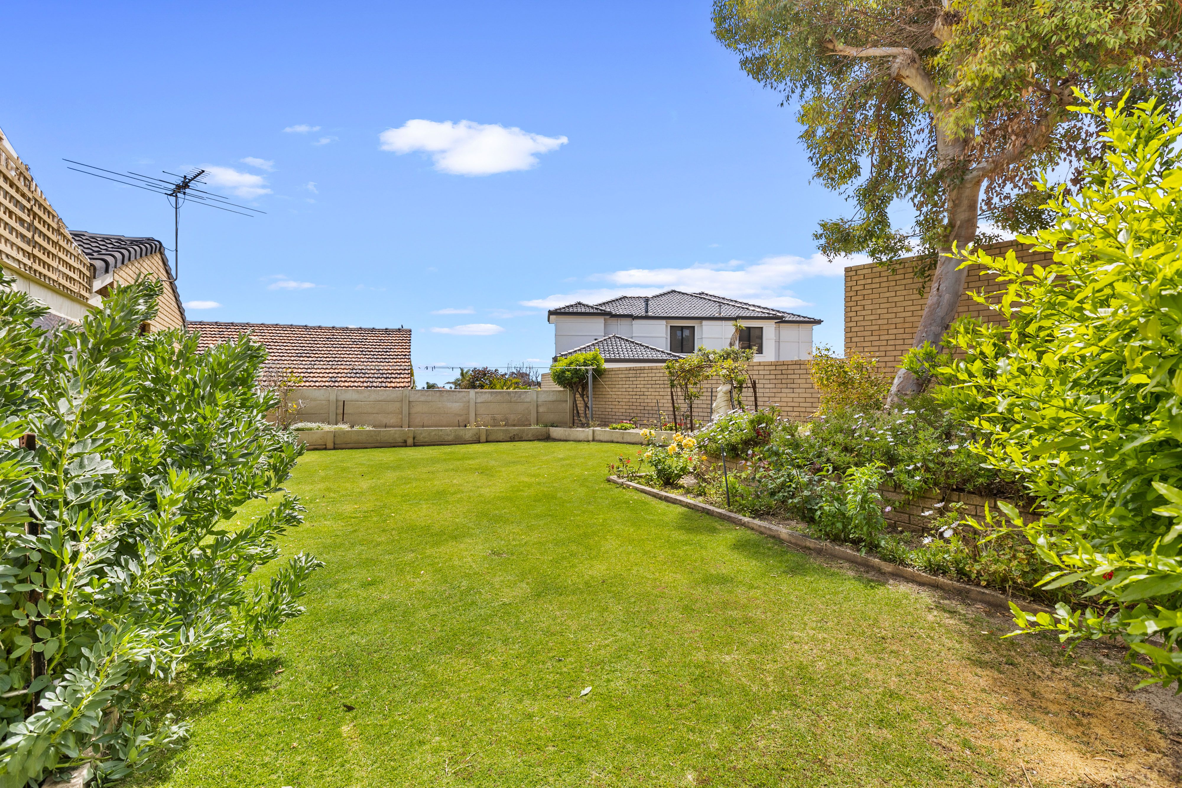 16 Barranjoey Way — photo 14 of 30