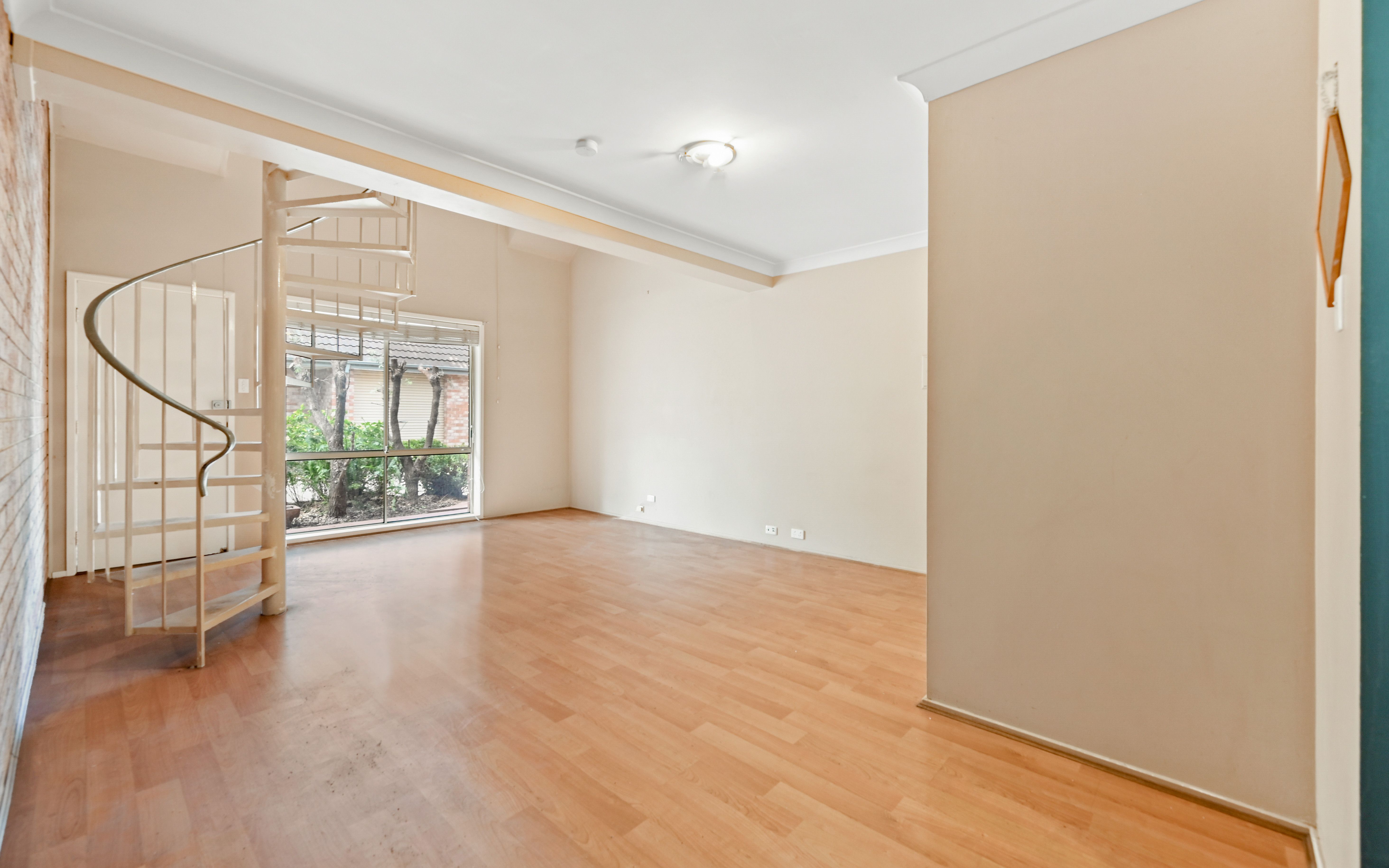 4/81-83 Oxford Road, Ingleburn, NSW 2565