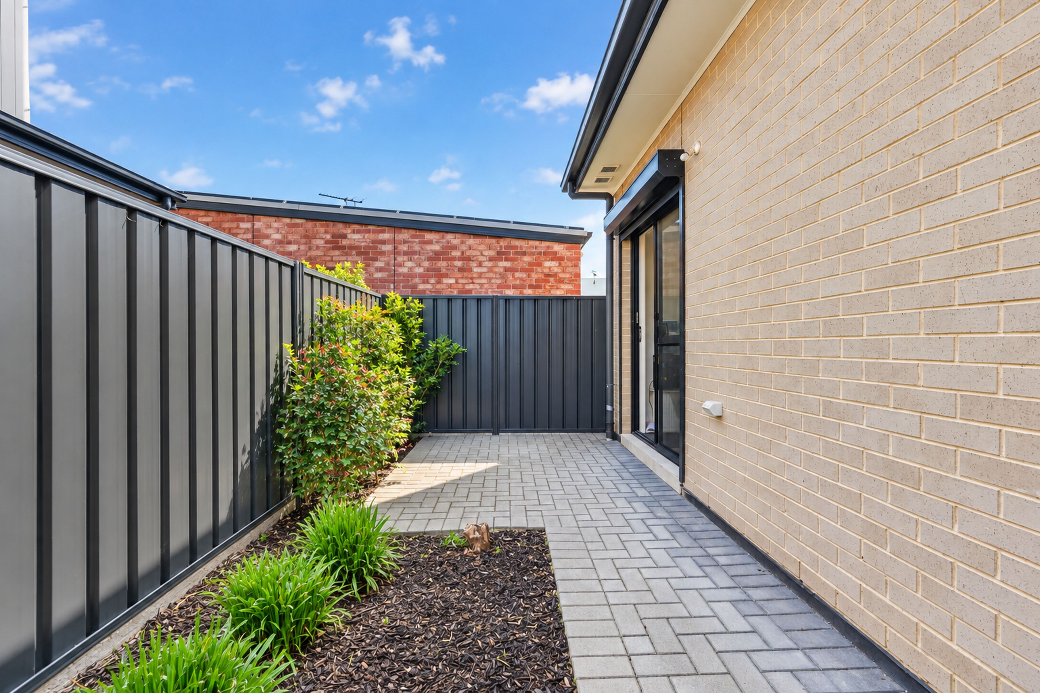 14 Harley Place — photo 13 of 14