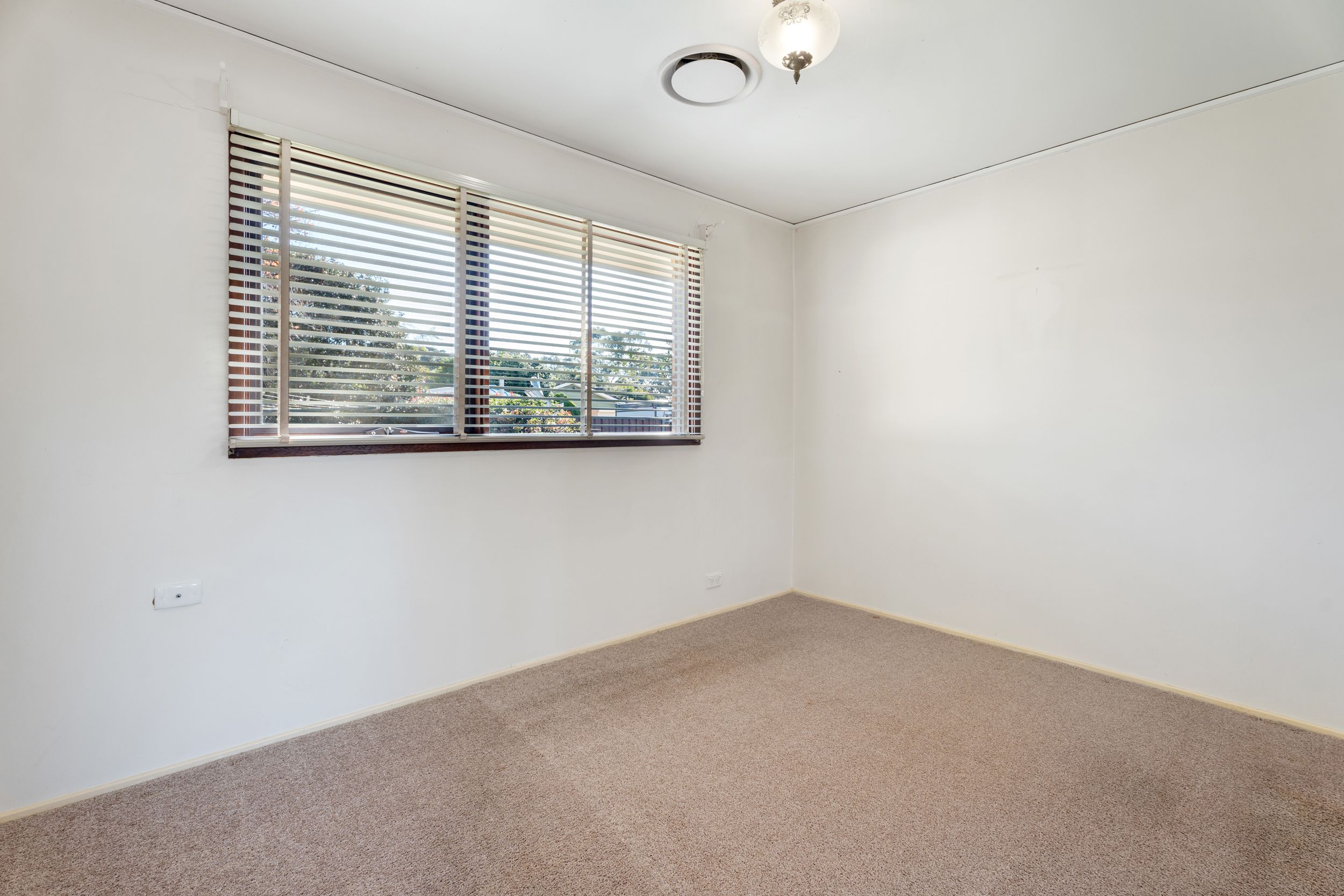32 Hillview Avenue, South Penrith, NSW