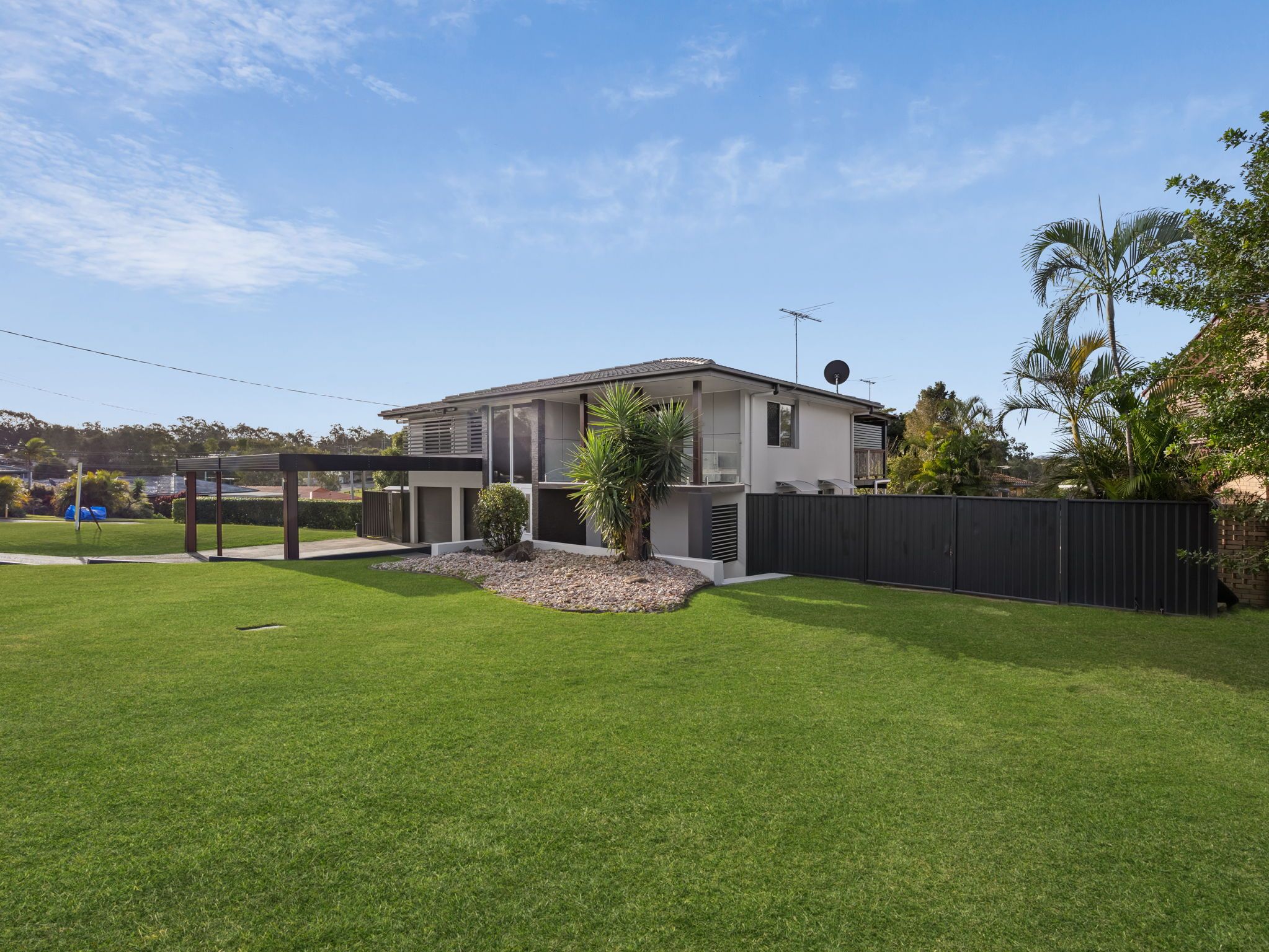 5 Olbern Crescent — photo 3 of 22