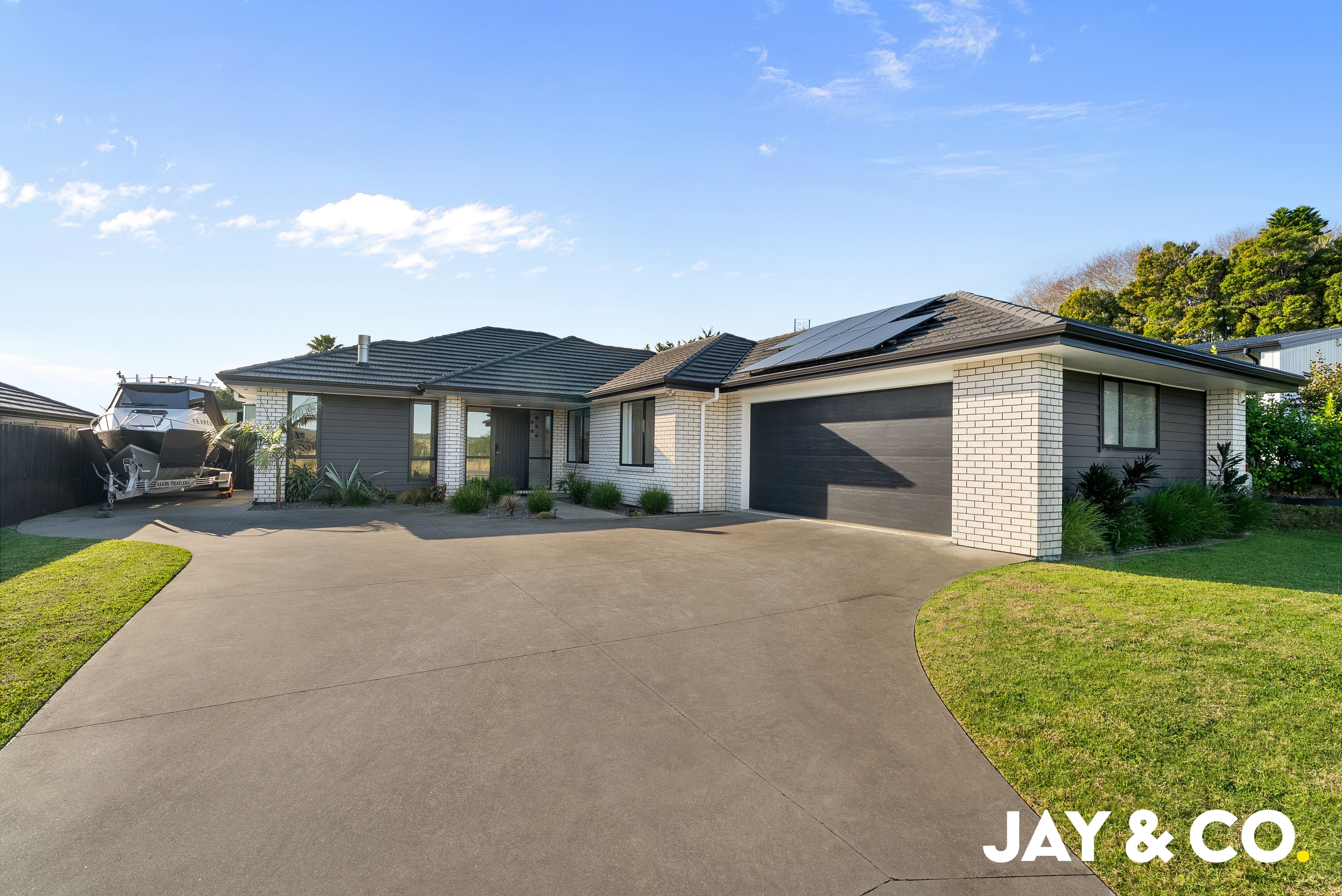 51 Jack Lachlan Drive, Beachlands, Manukau City