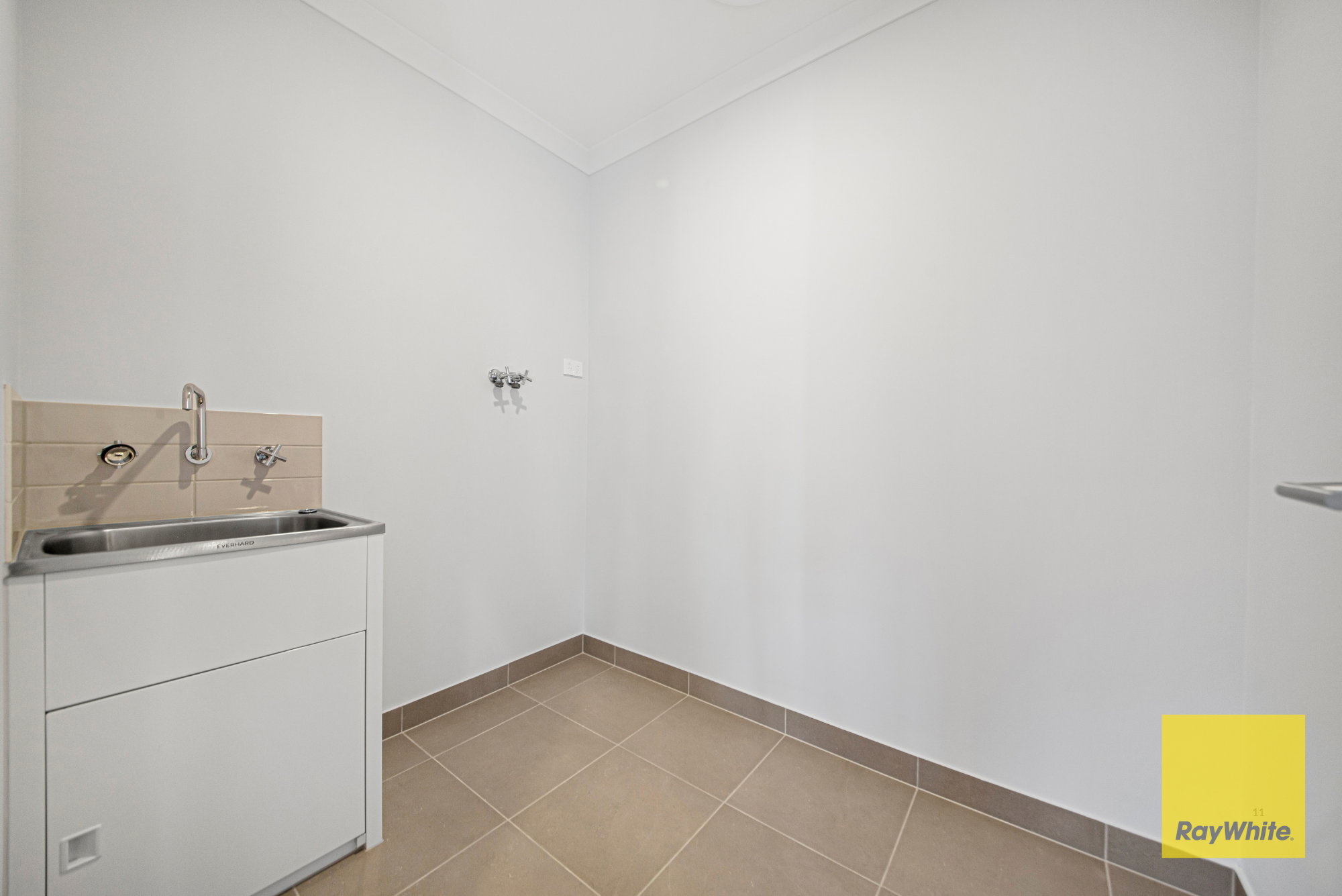 62 Danube Road — photo 16 of 18