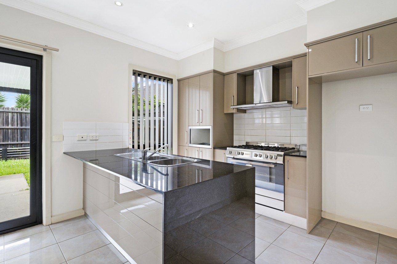 11 Maidstone Street, Stanhope Gardens, NSW 2768