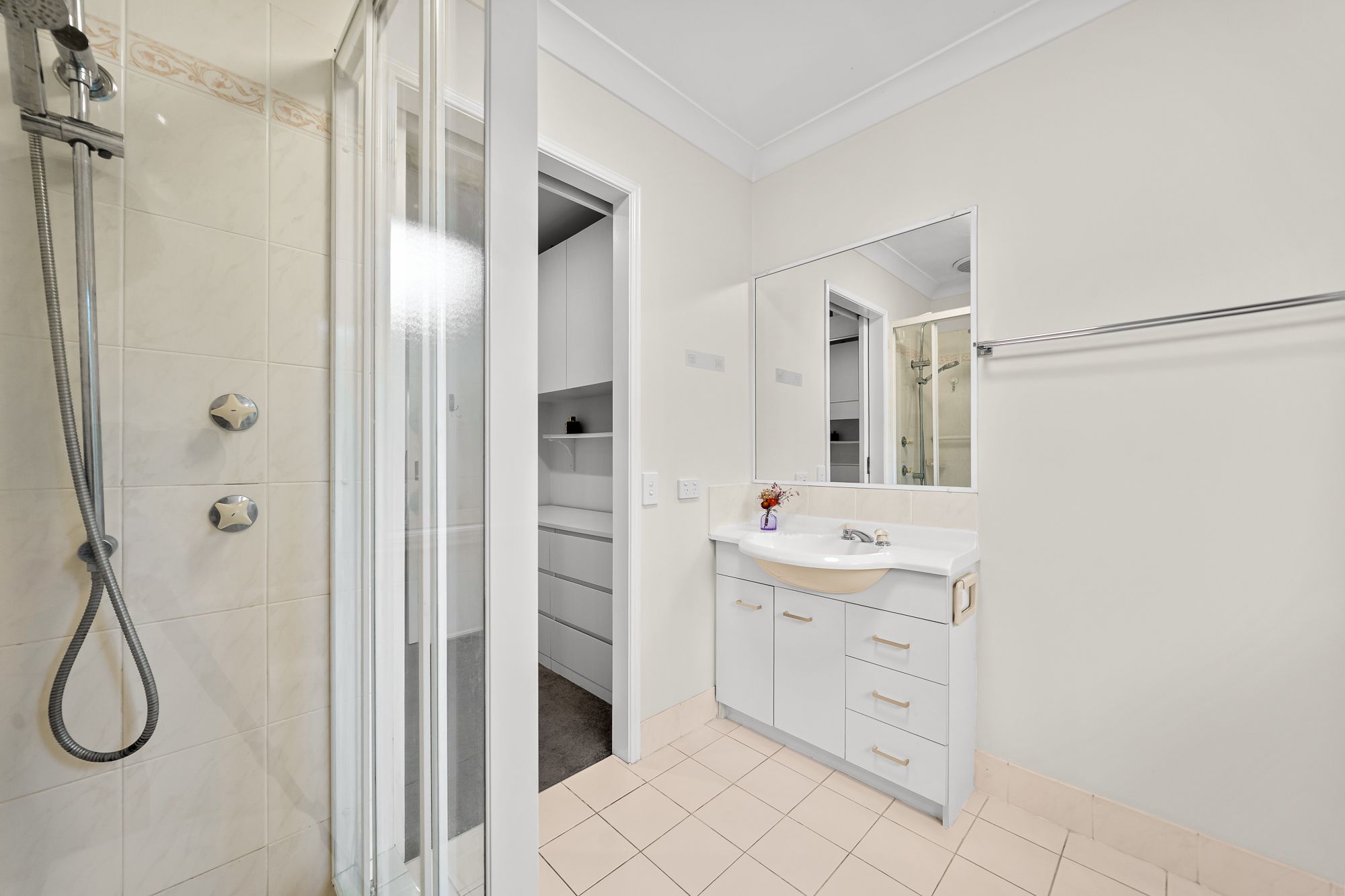 27/30 Lindeman Place — photo 14 of 23