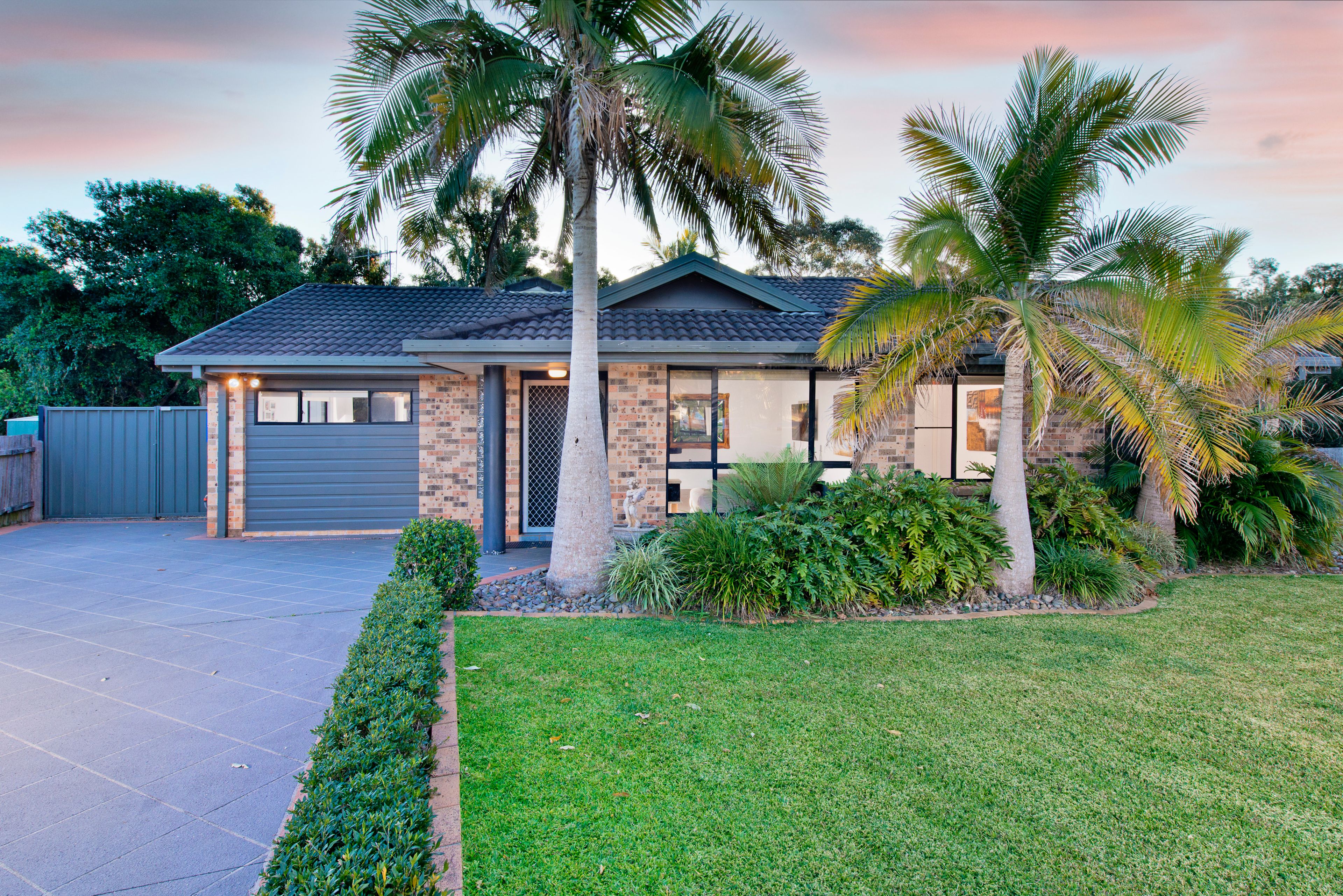 7 Parkside Court