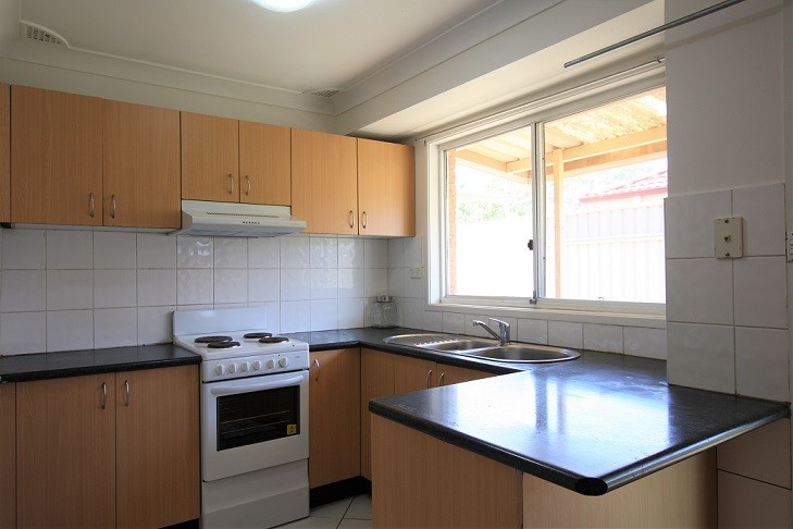 15B Geranium Avenue, Macquarie Fields, NSW 2564