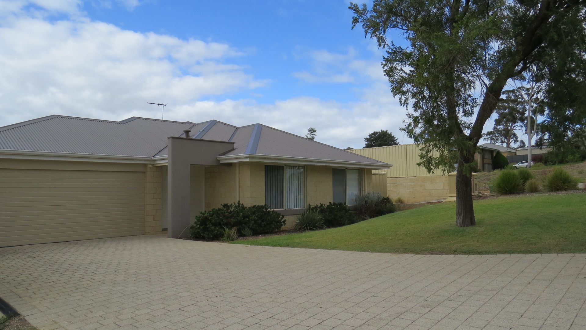 1/6 Dale Street, Mount Nasura, WA 6112