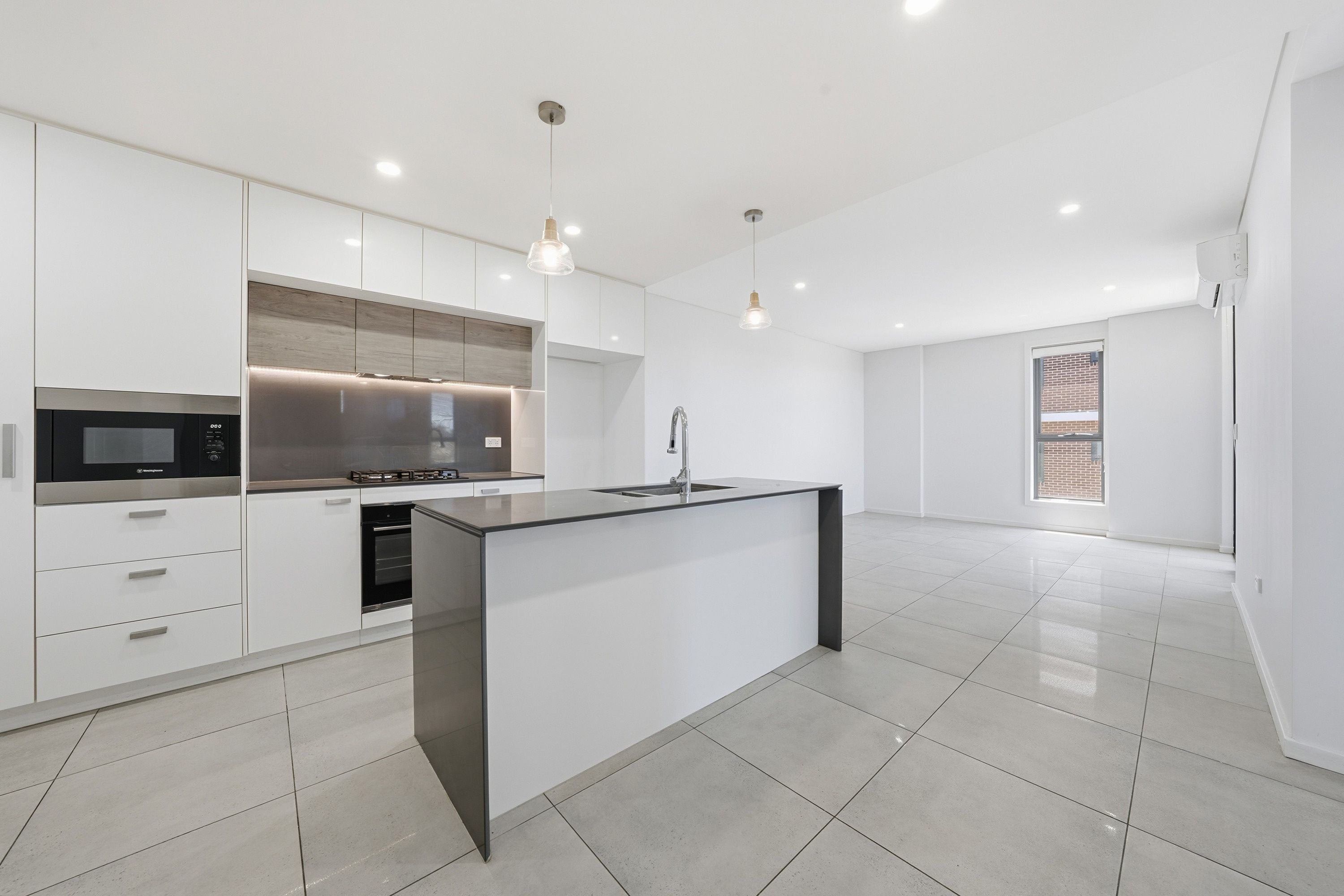 305/11-13 clifton, Blacktown, NSW 2148
