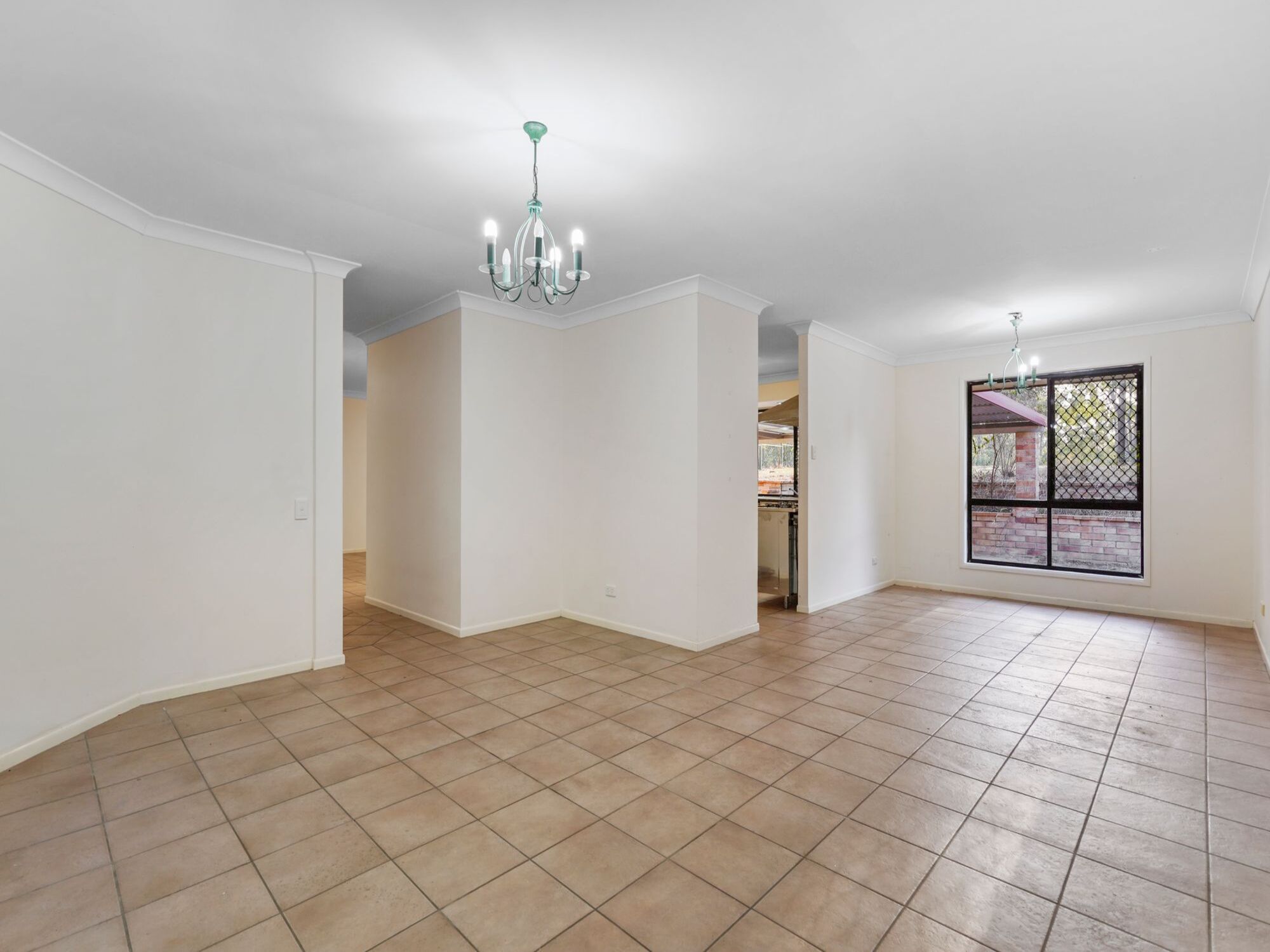 13-17 Klipspringer Court — photo 6 of 22