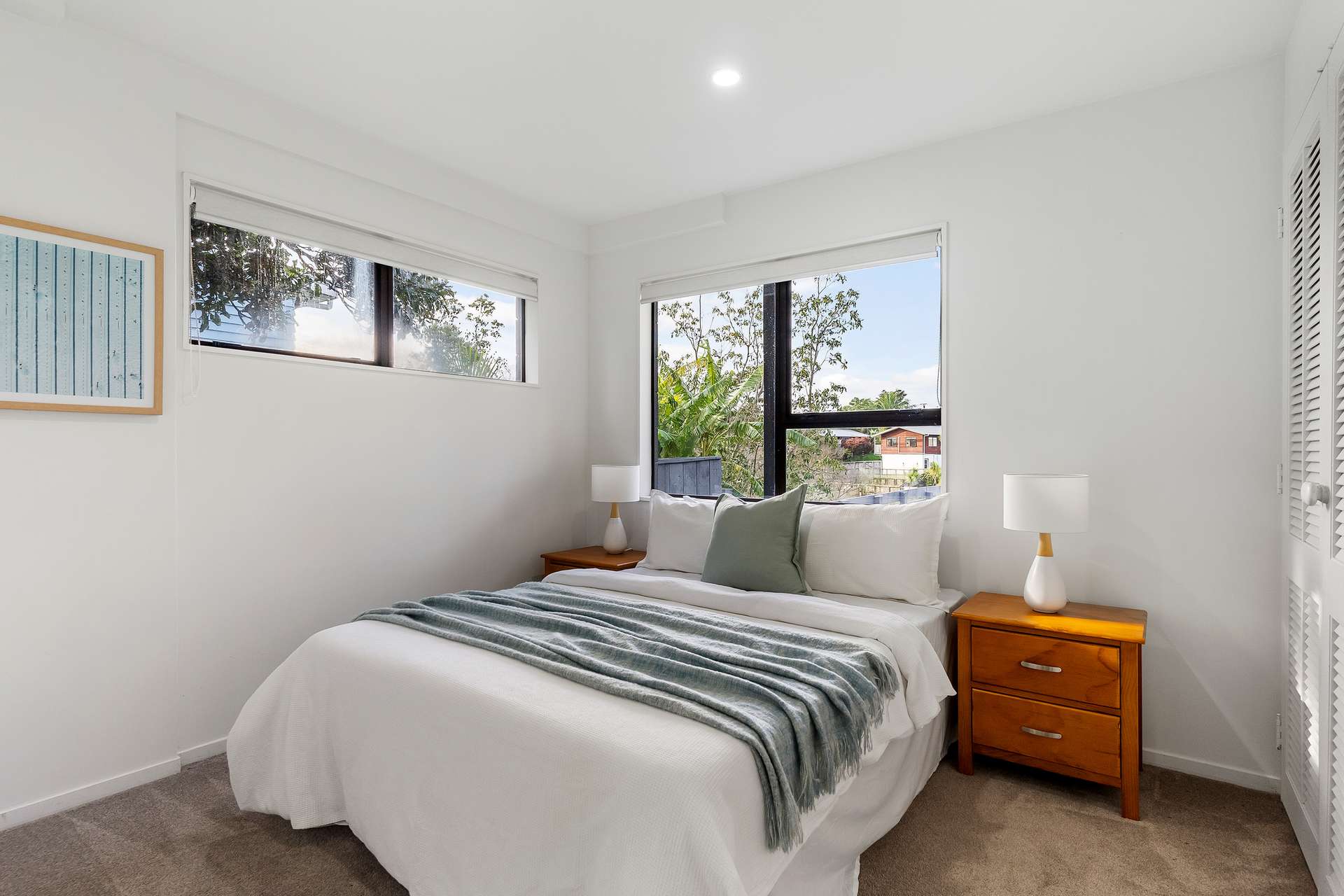 1/57 Aeroview Drive photo 12