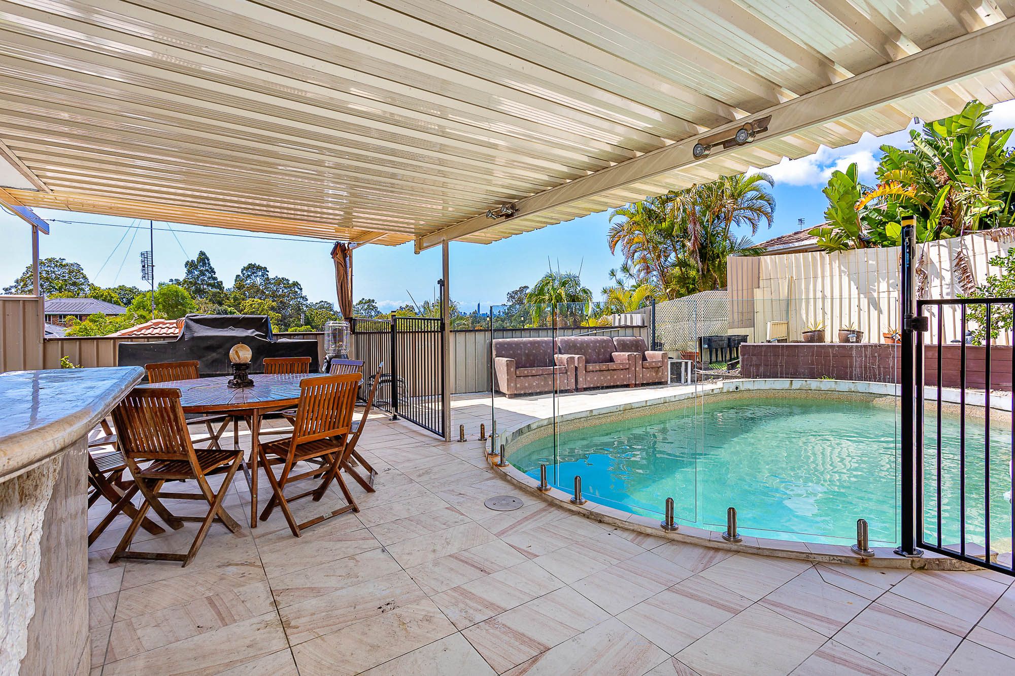 8 Piccadilly Place — photo from Ray White Broadbeach