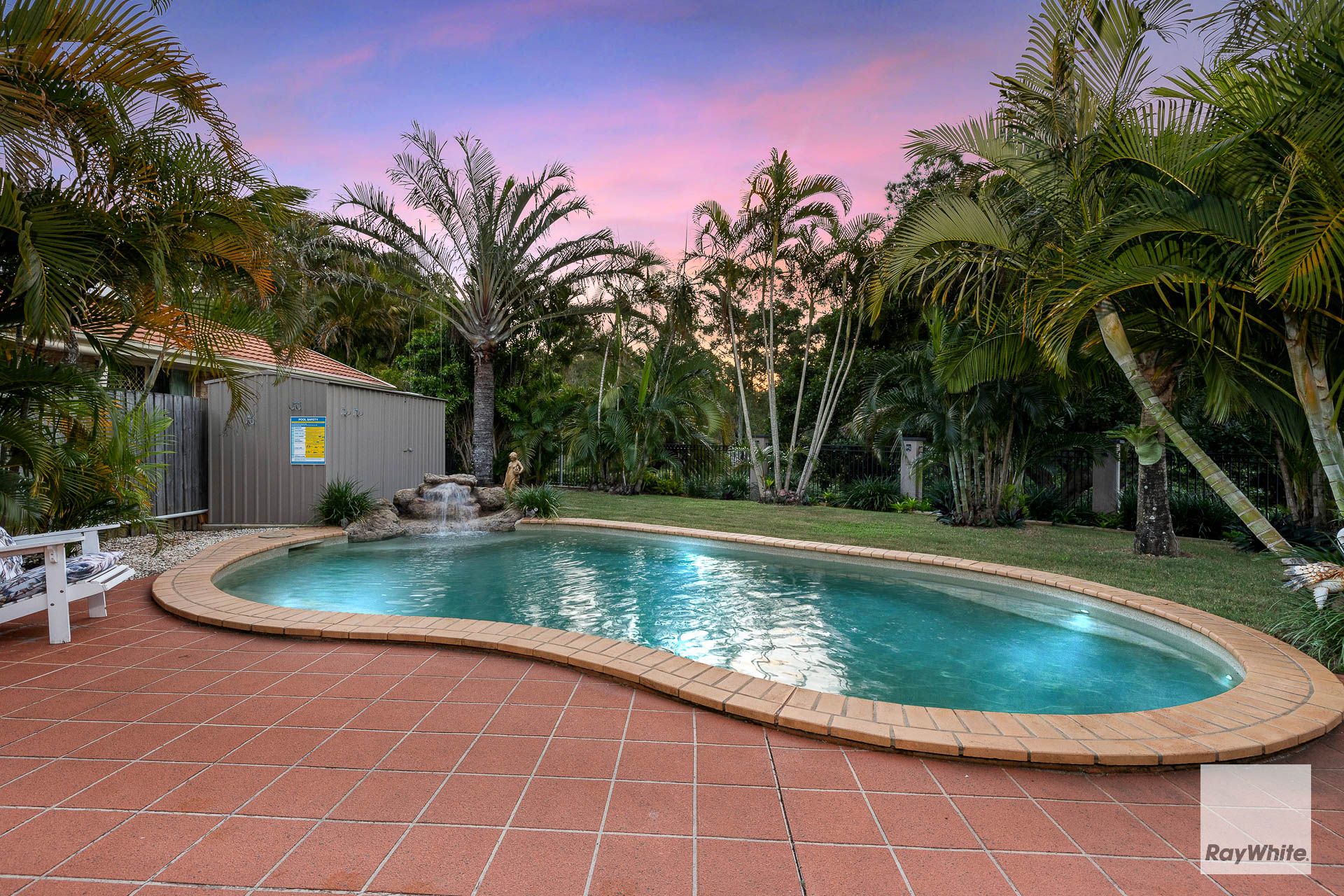 62 The Boulevard, Redland Bay, QLD 4165