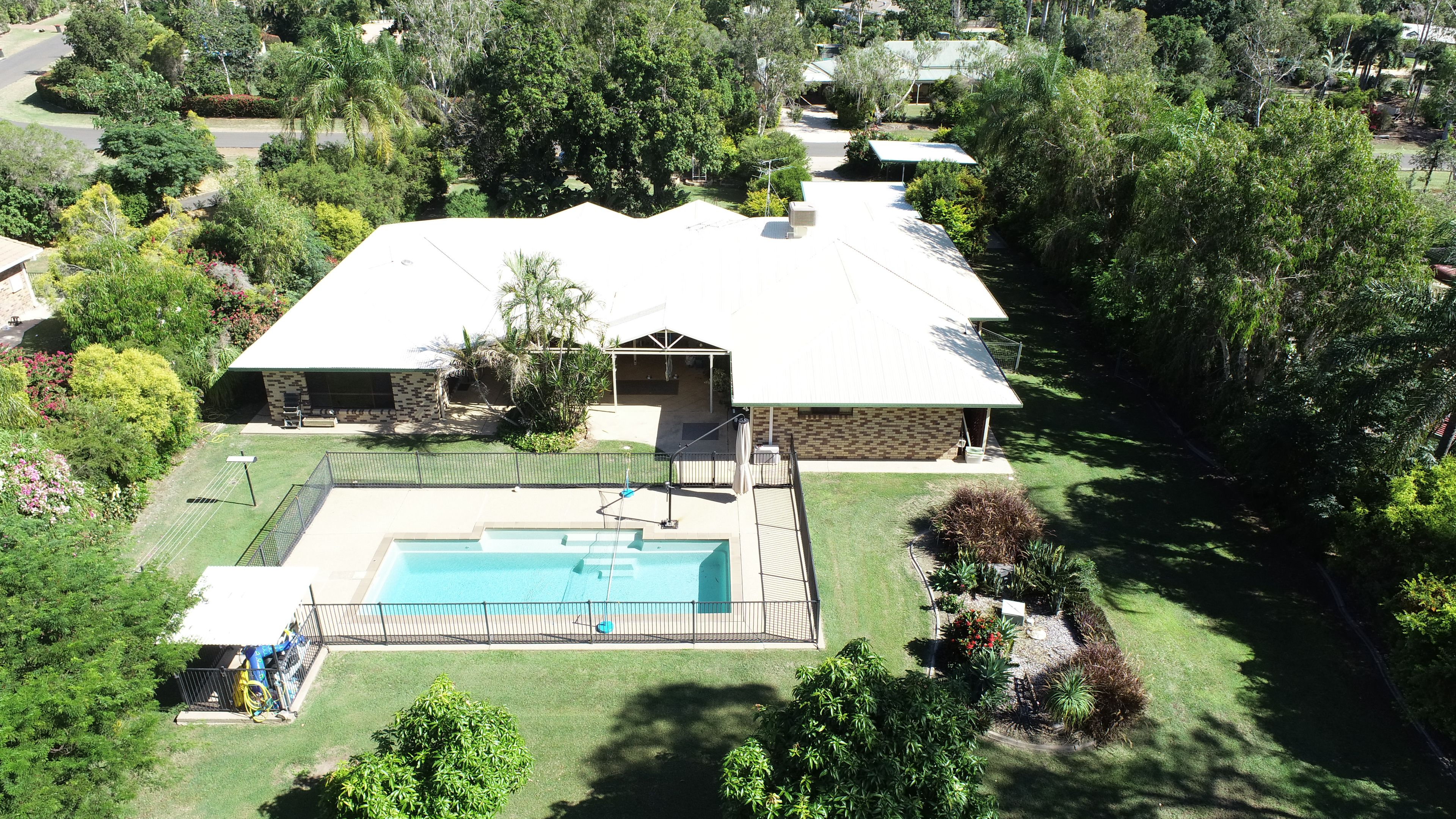 3 Country Lane, Emerald QLD 4720