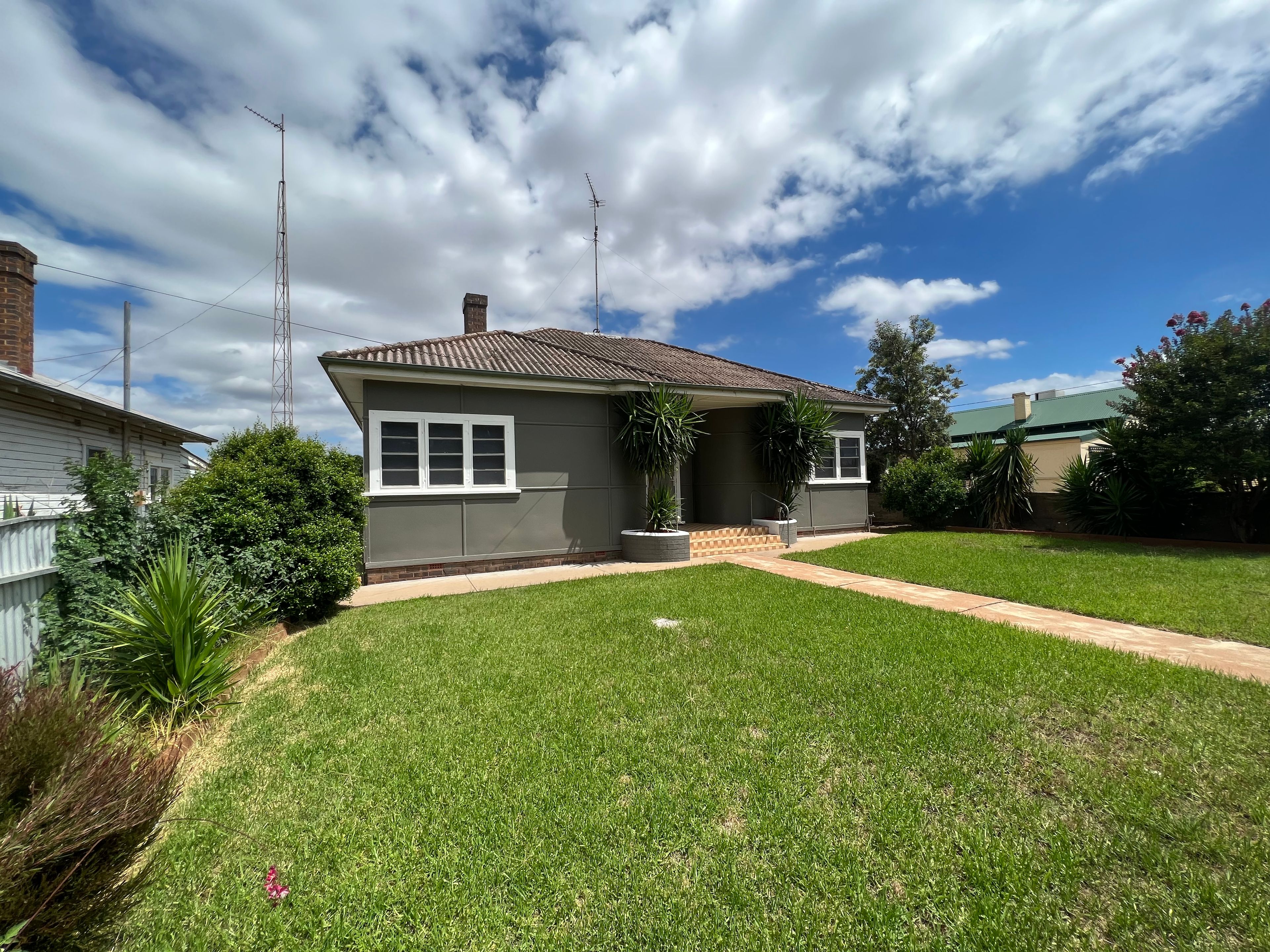 28 Operator Street, West Wyalong, NSW 2671