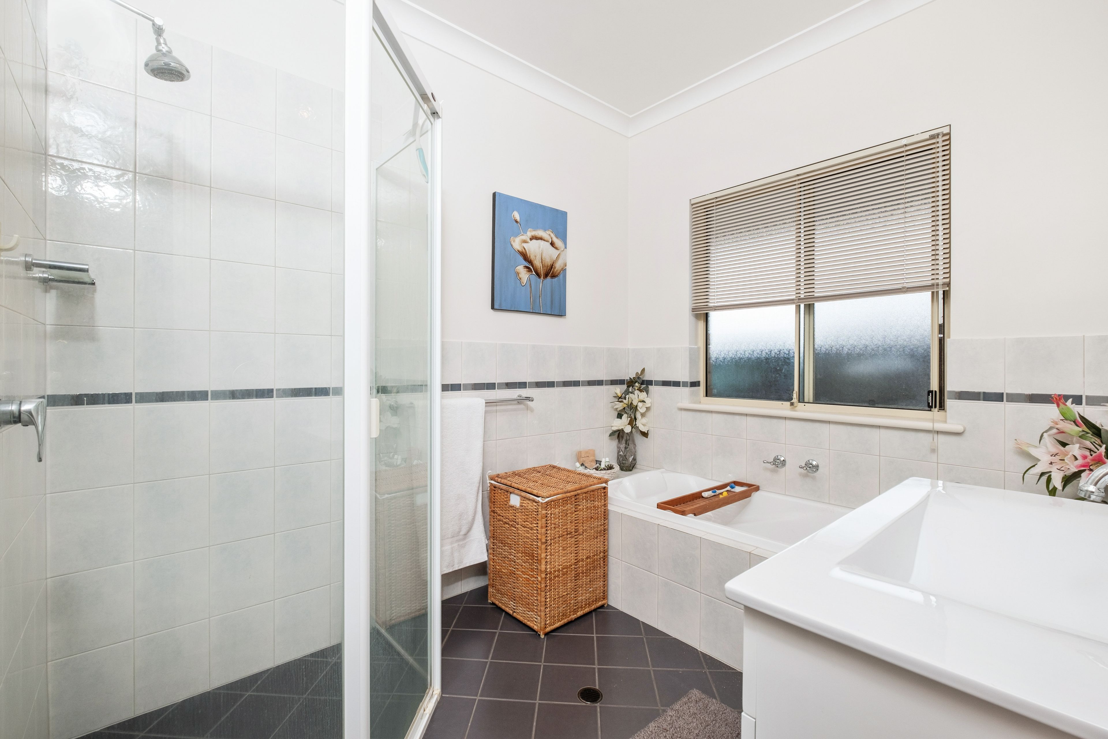 1/9 Hawthorn Road, Mount Barker, SA 5251 Leased House Ray White