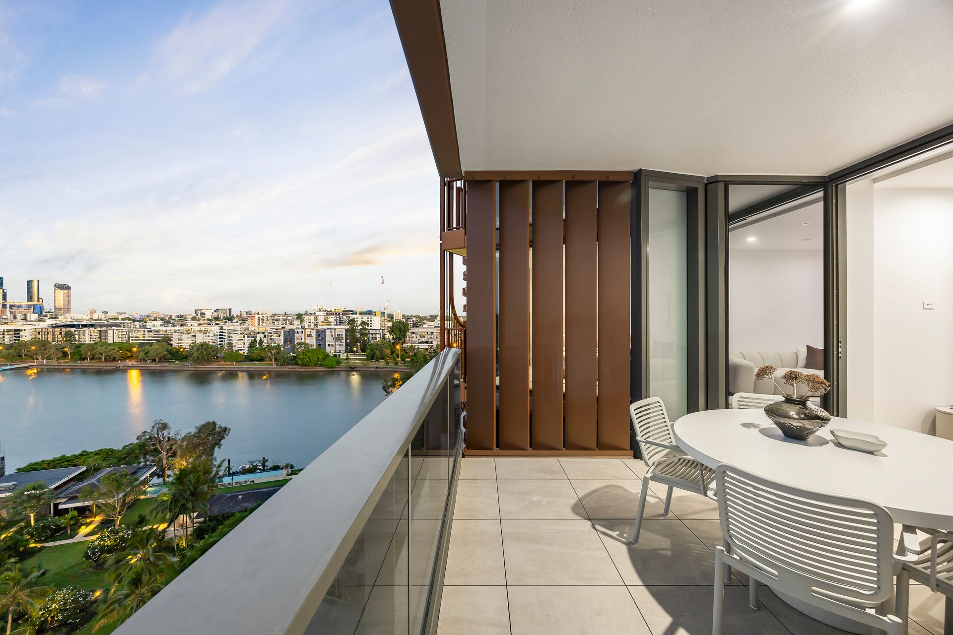 21006/600 Coronation Drive, Toowong, QLD 4066