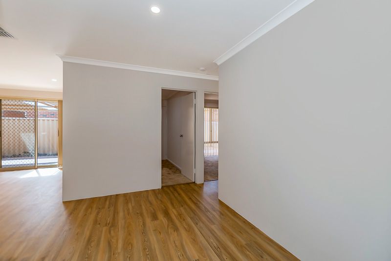 4/14 McNicholl Street — photo 9 of 19