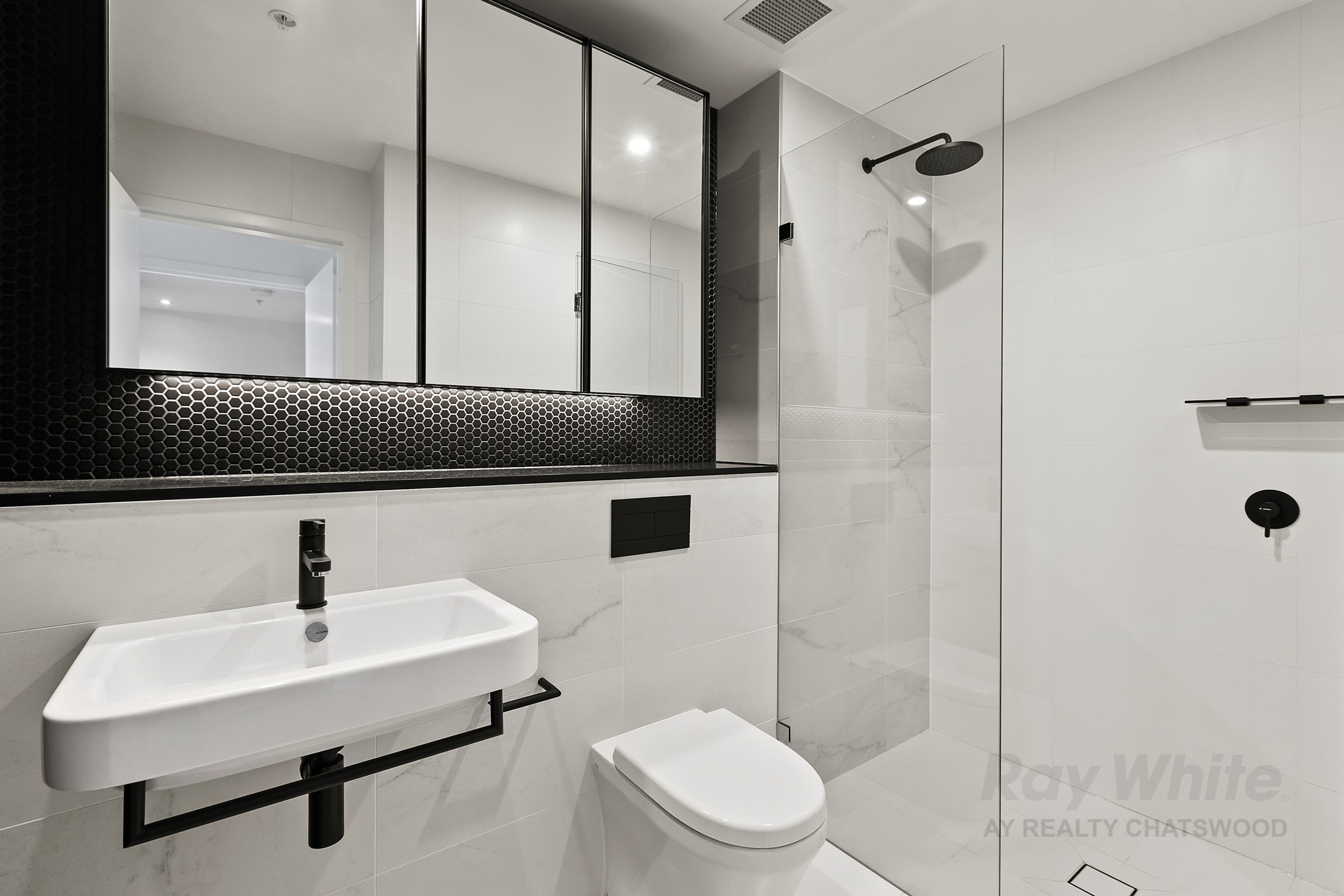 11 Marshall Avenue, St Leonards, NSW 2065